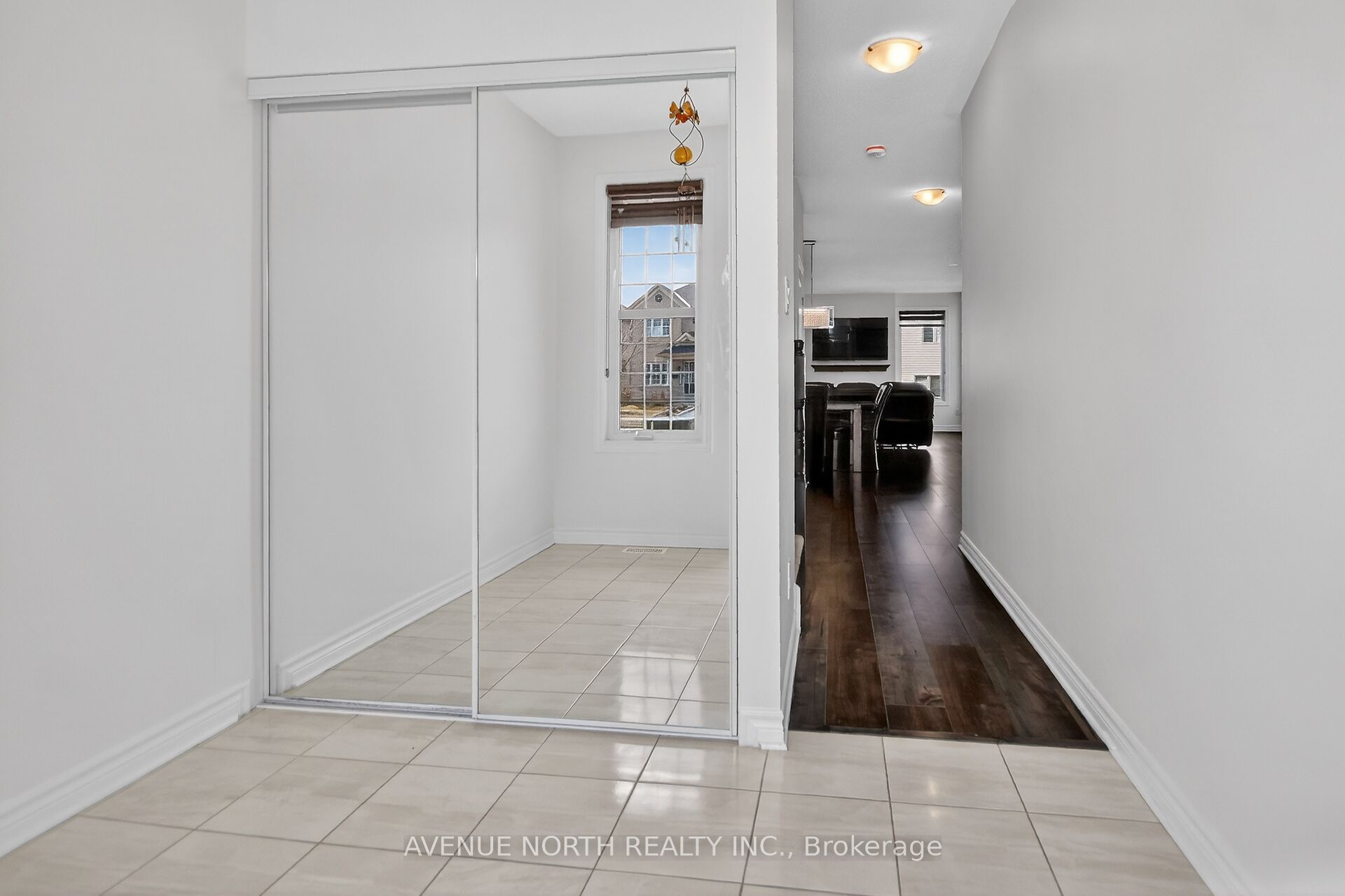 110 Dun Skipper Drive, Blossom Park - Airport and Area, ON K1X 0G1 photo 2