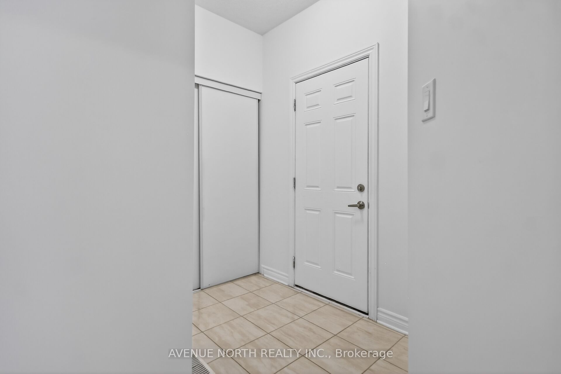 110 Dun Skipper Drive, Blossom Park - Airport and Area, ON K1X 0G1 photo 5