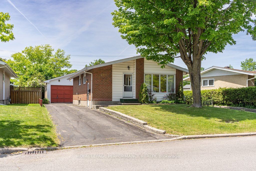2184 W Melfort Street, Elmvale Acres and Area, ON K1G 1H7