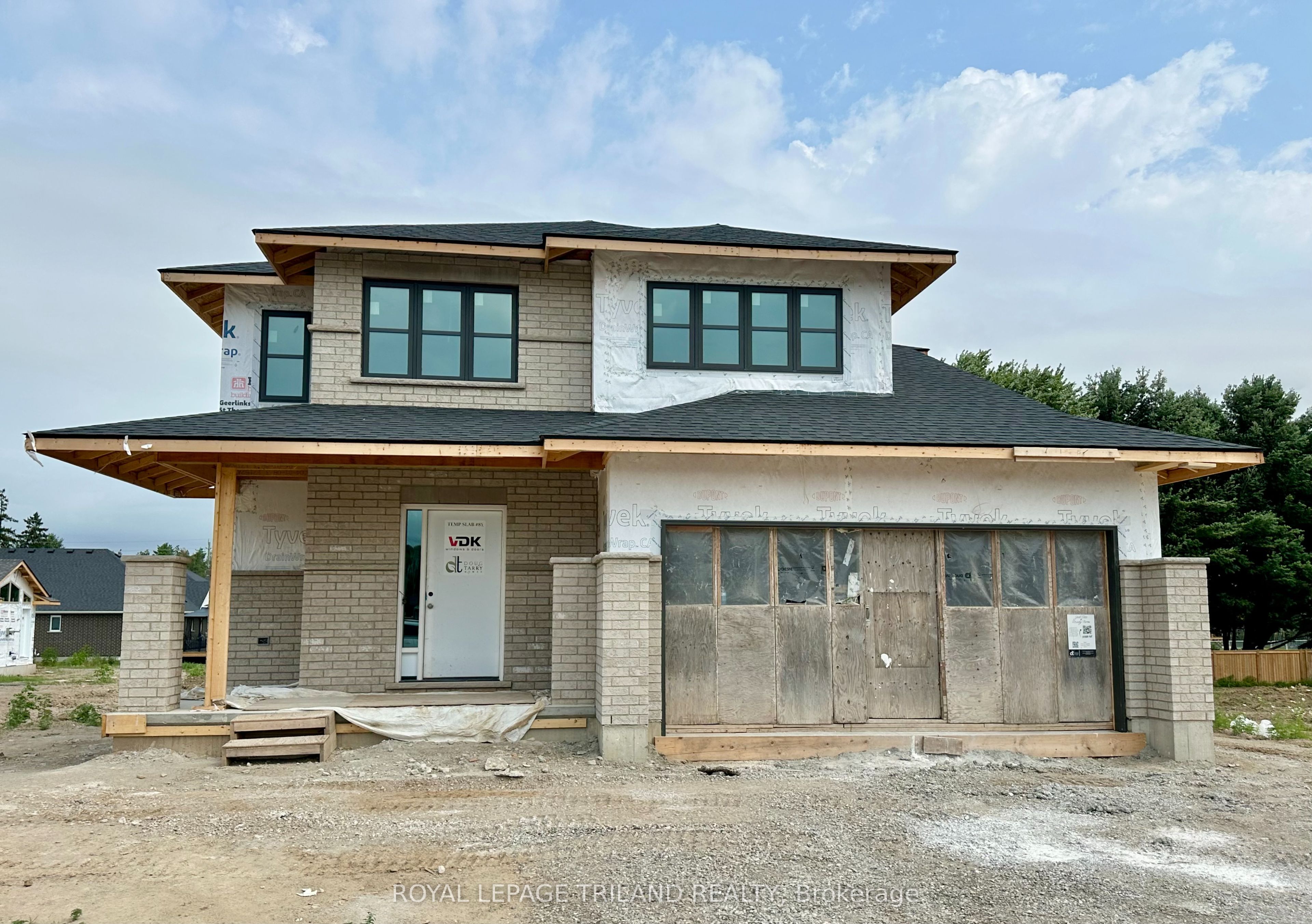 18 HAWKS Gate, Central Elgin, ON N5R 0R2 photo 2