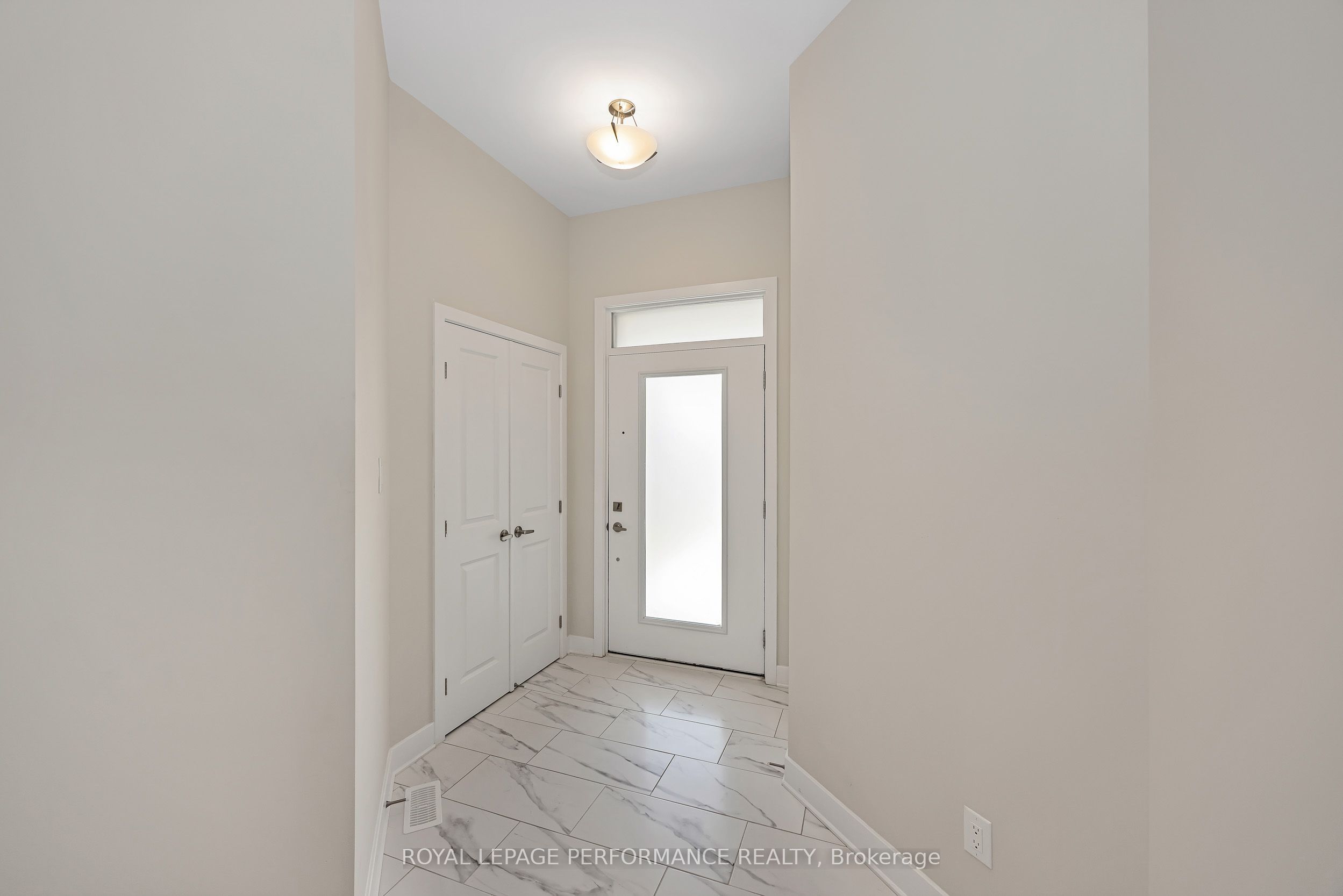 414 Longworth Avenue, Leitrim, ON K1T 0T7 photo 3