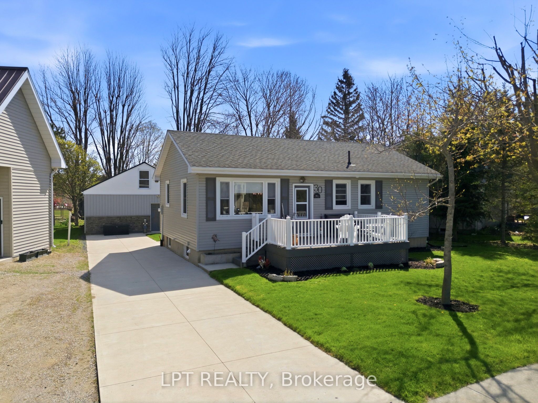 30 Sauble River Road, Lambton Shores, ON N0M 1T0