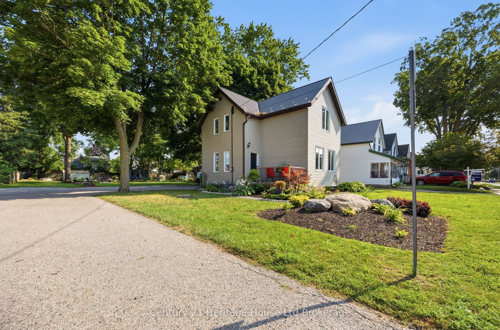 10 Pearl Street, Tillsonburg, ON N4G 1L3 photo 2