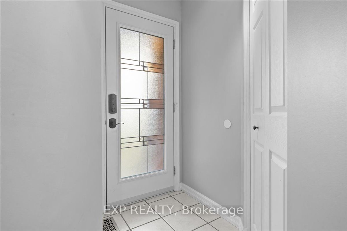 851 Beauregard Crescent, Orleans - Cumberland and Area, ON K4A 3C9 photo 2
