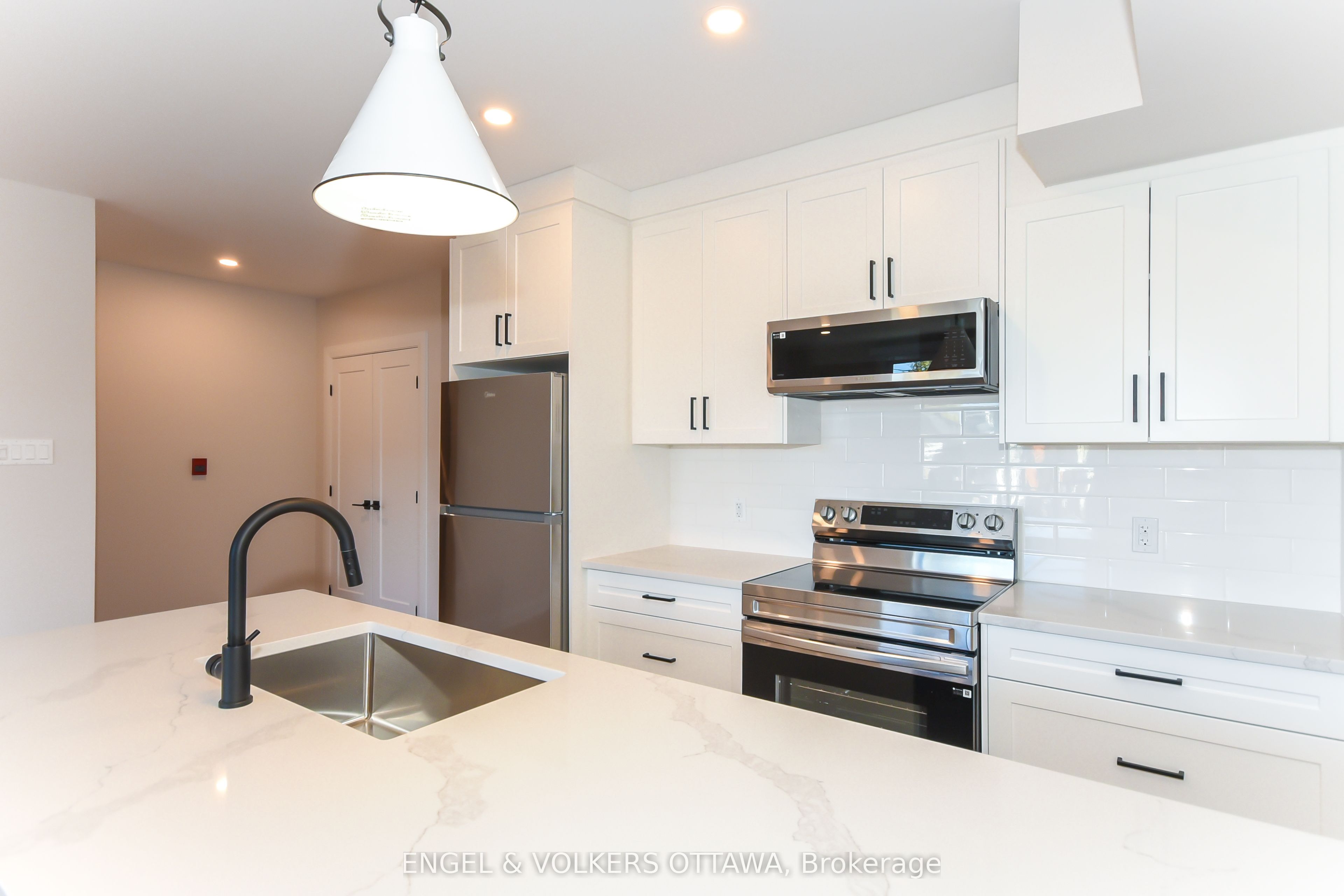 35 Monk Street 6, Glebe - Ottawa East and Area, ON K1S 3Y7 photo 5