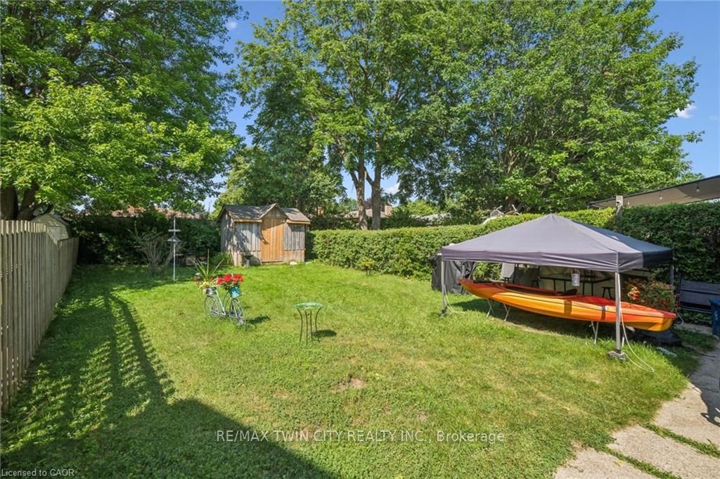 264 Northlake Drive A, Waterloo, ON N2V 1A9 photo 4
