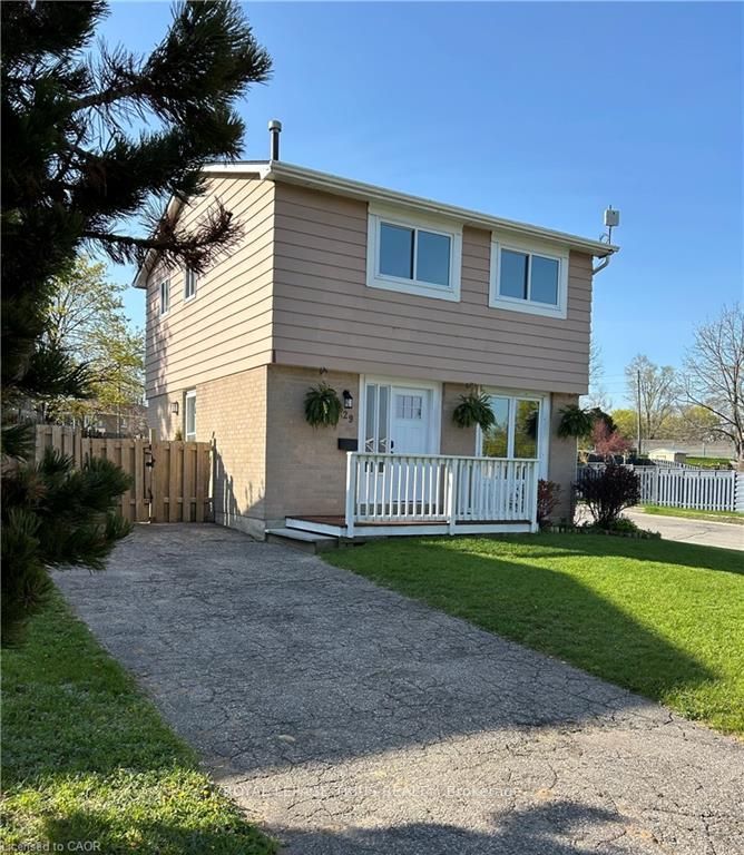 29 Woodlawn Avenue, Brantford, ON N3V 1A4 photo 2