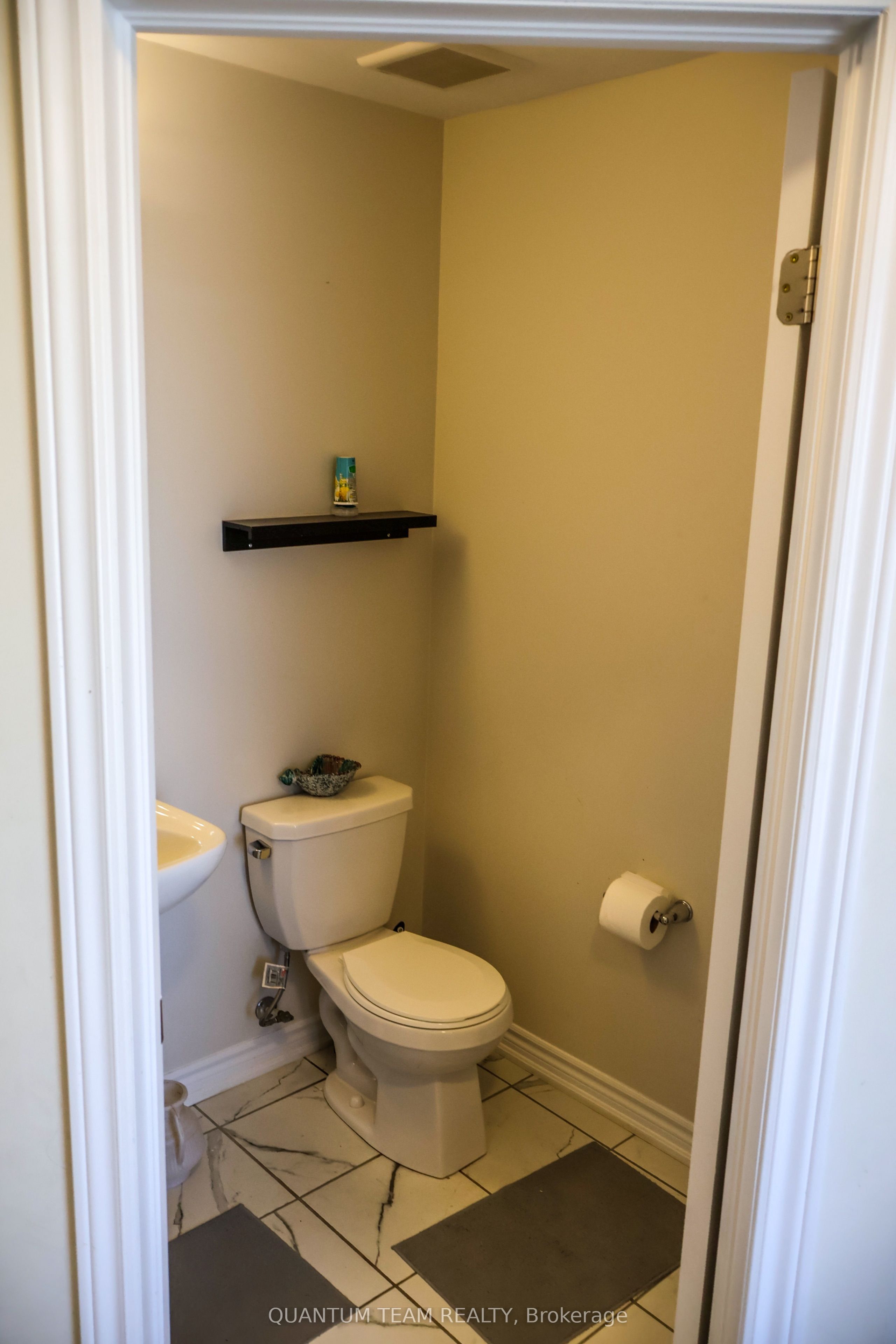 266 Explorer Way, Thorold, ON L2V 0K2 photo 4