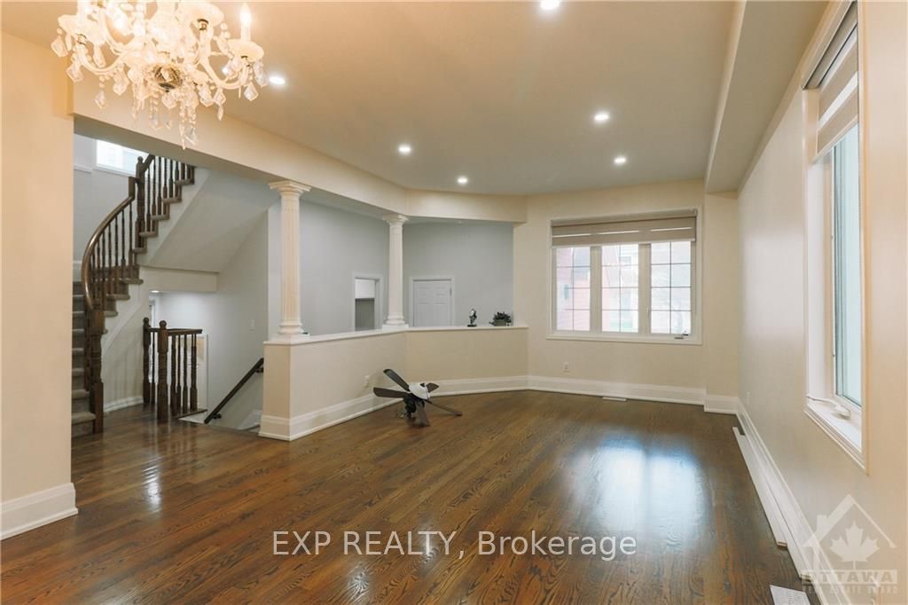 860 Percifor Way, Orleans - Convent Glen and Area, ON K1W 0B4 photo 5