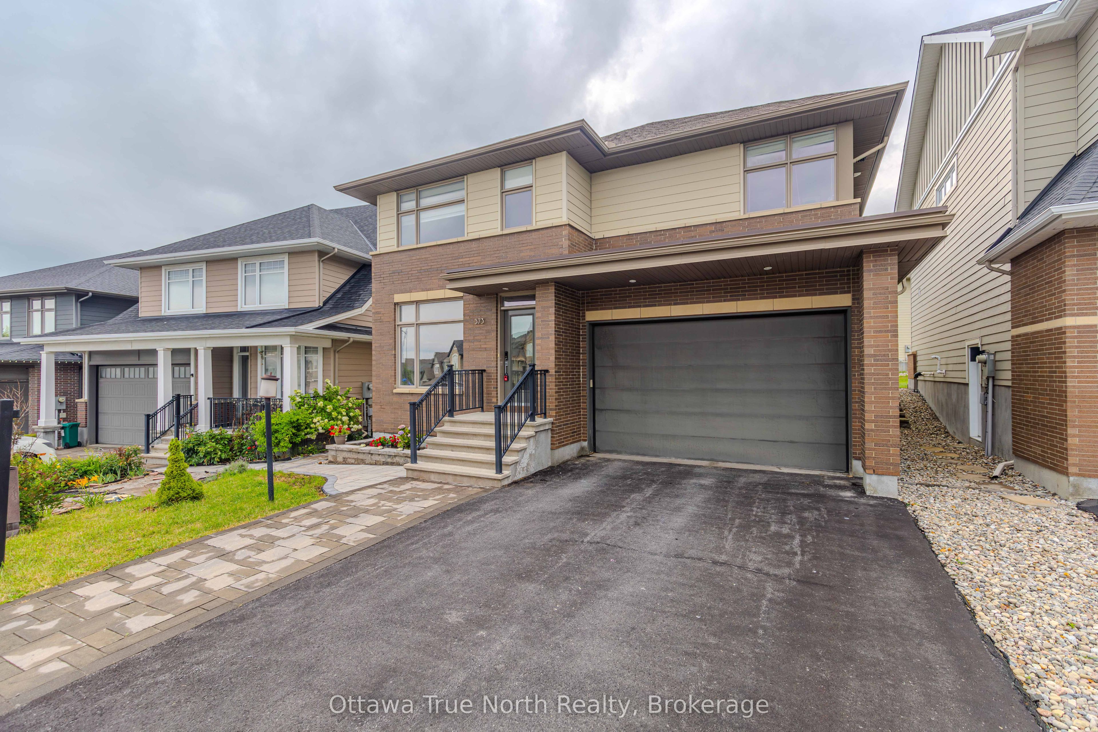 373 Huntsville Drive, Kanata, ON K2T 0H5 photo 2