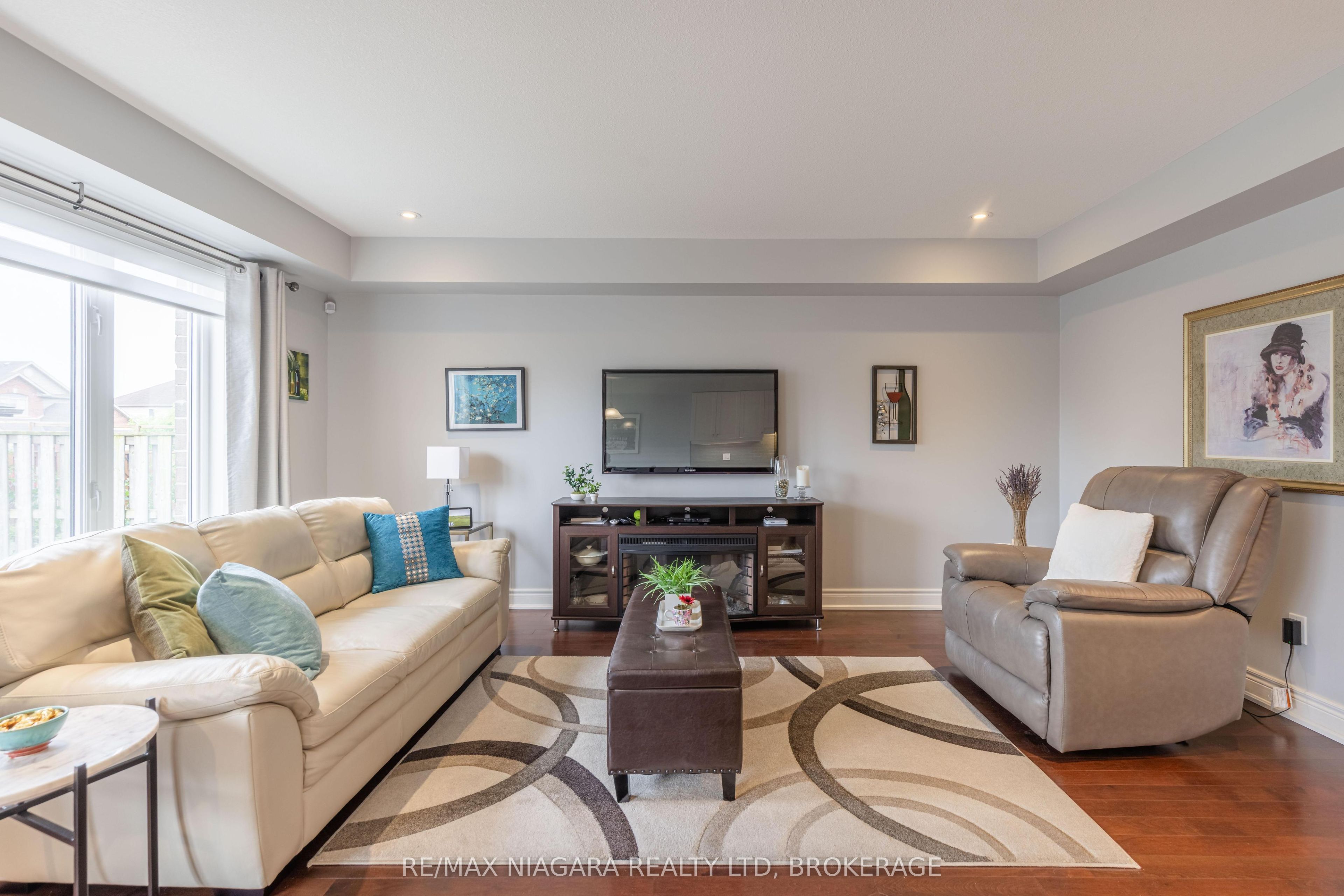 8844 Silverstar Court, Niagara Falls, ON L2H 0B8 photo 5