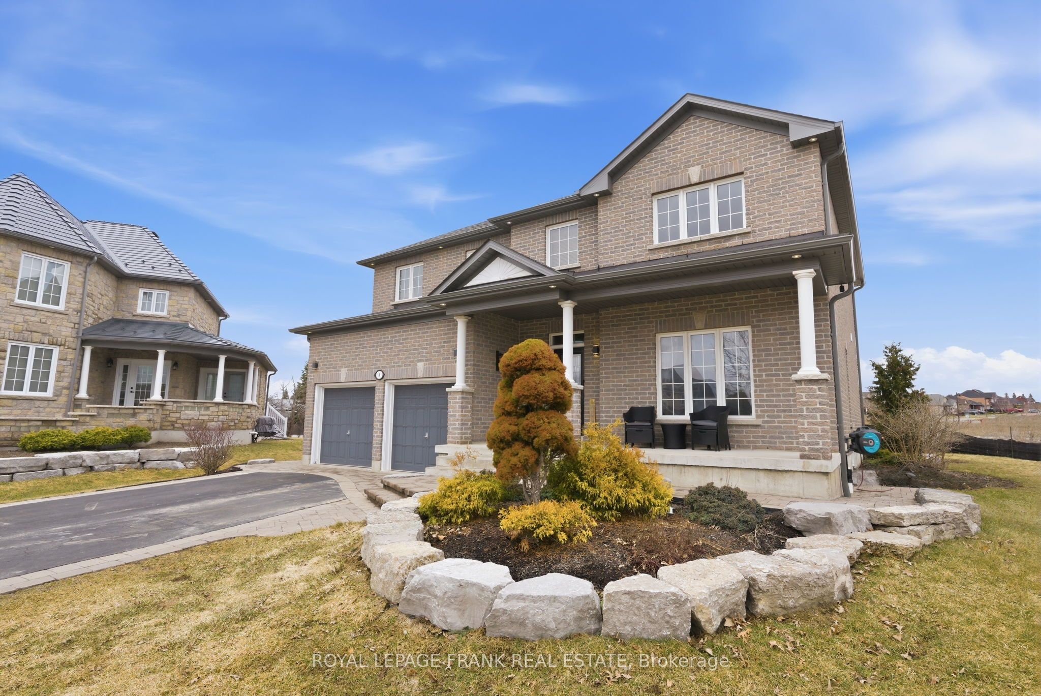 8 Kyle Court, Kawartha Lakes, ON K9V 0E2 photo 2