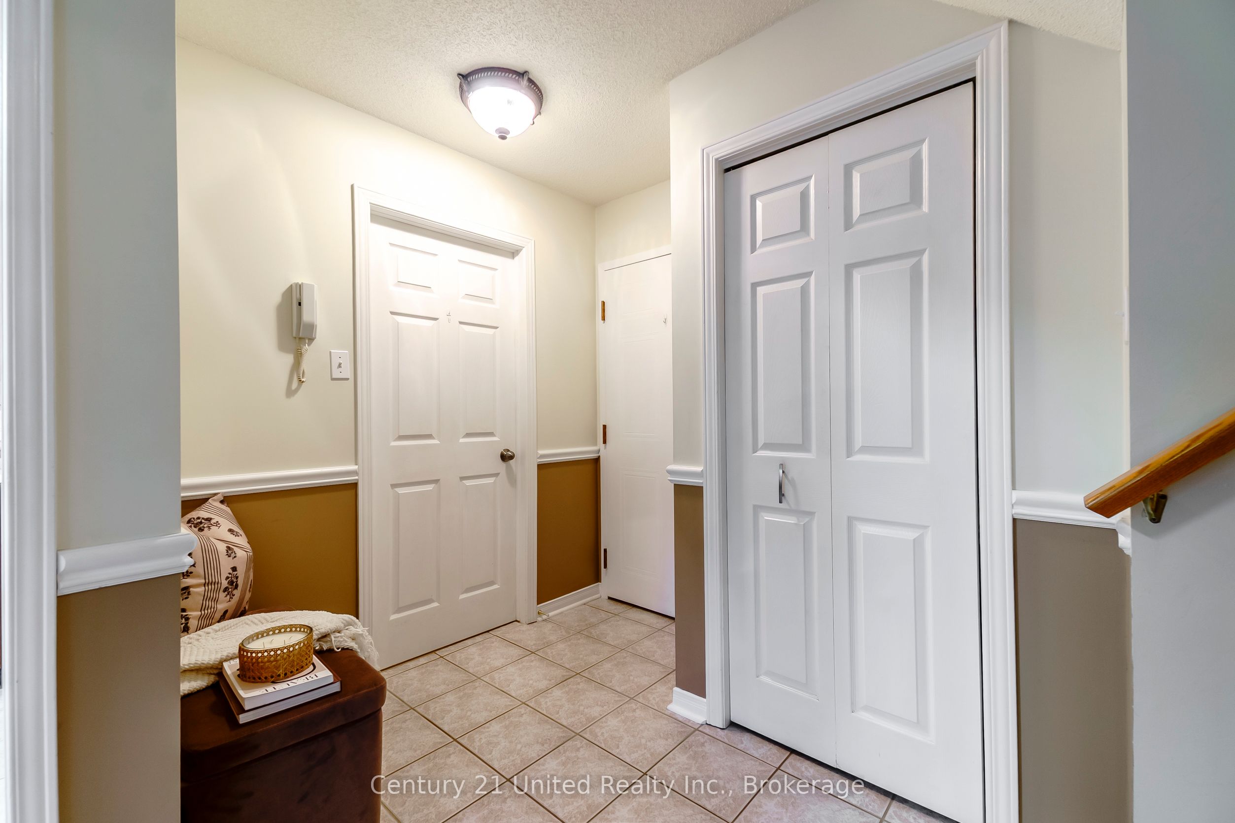 36 Champlain Crescent 15, Peterborough, ON K9L 1T1 photo 3