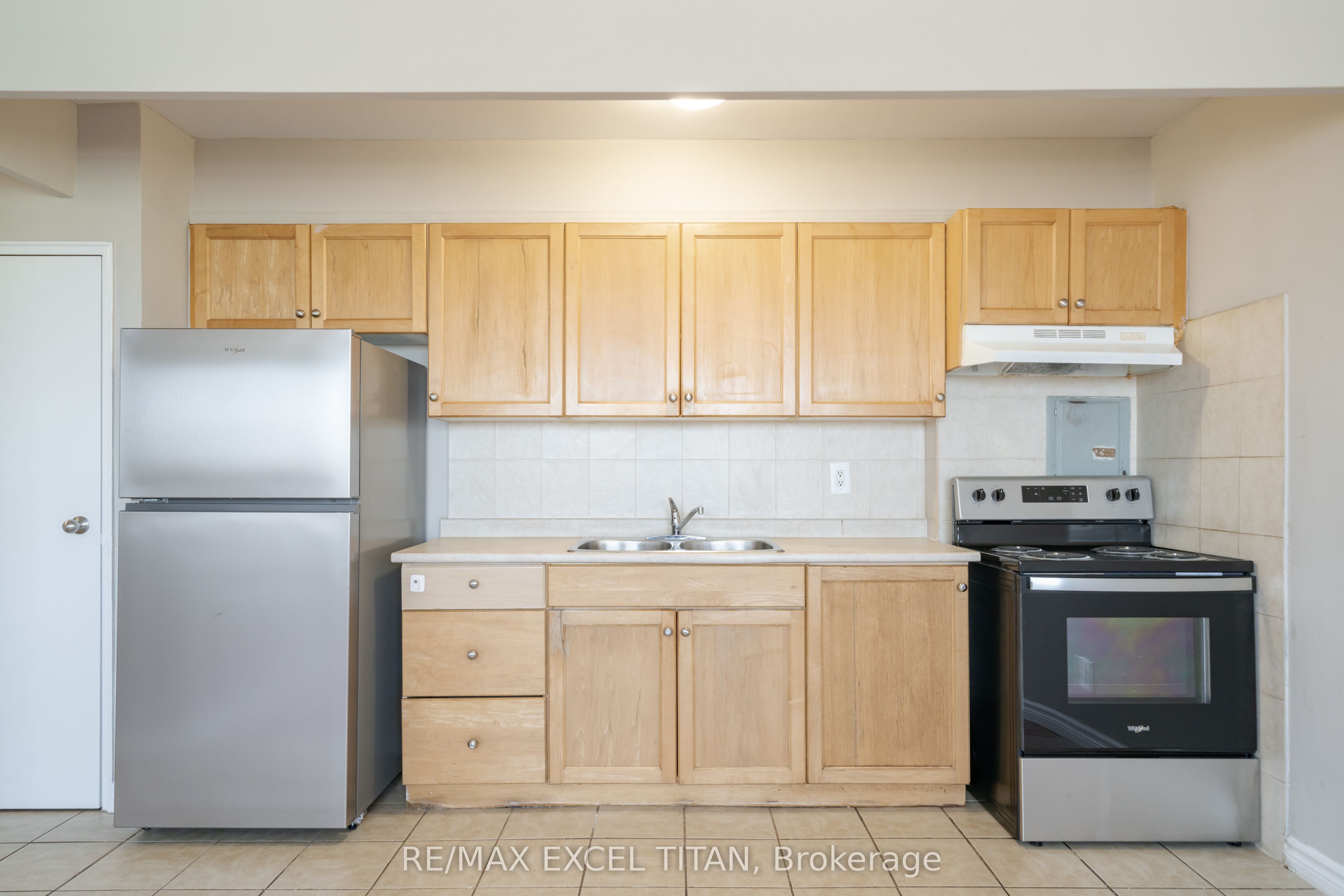 468 Ottawa Street 419B, Hamilton, ON L8H 4A6 photo 5