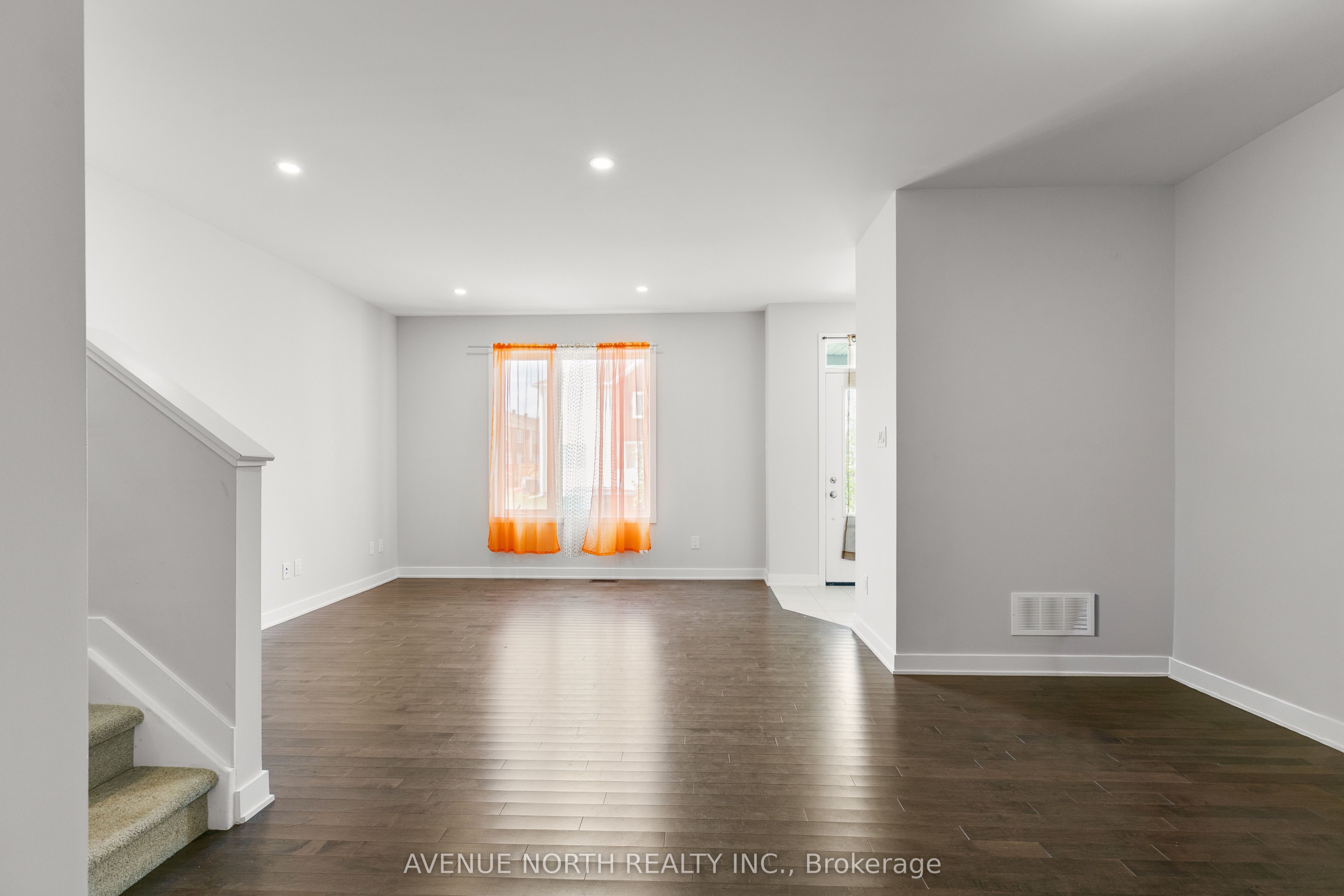 834 Bascule Place, Stittsville - Munster - Richmond, ON K0A 2Z0 photo 4