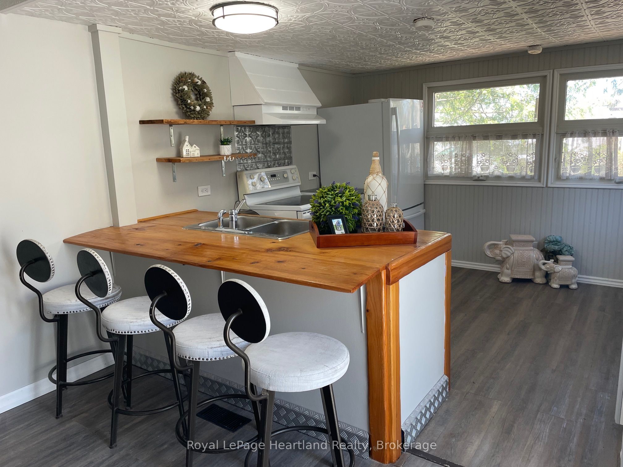 21 RUTH Street, Ashfield-Colborne-Wawanosh, ON N7A 3Y3 photo 4