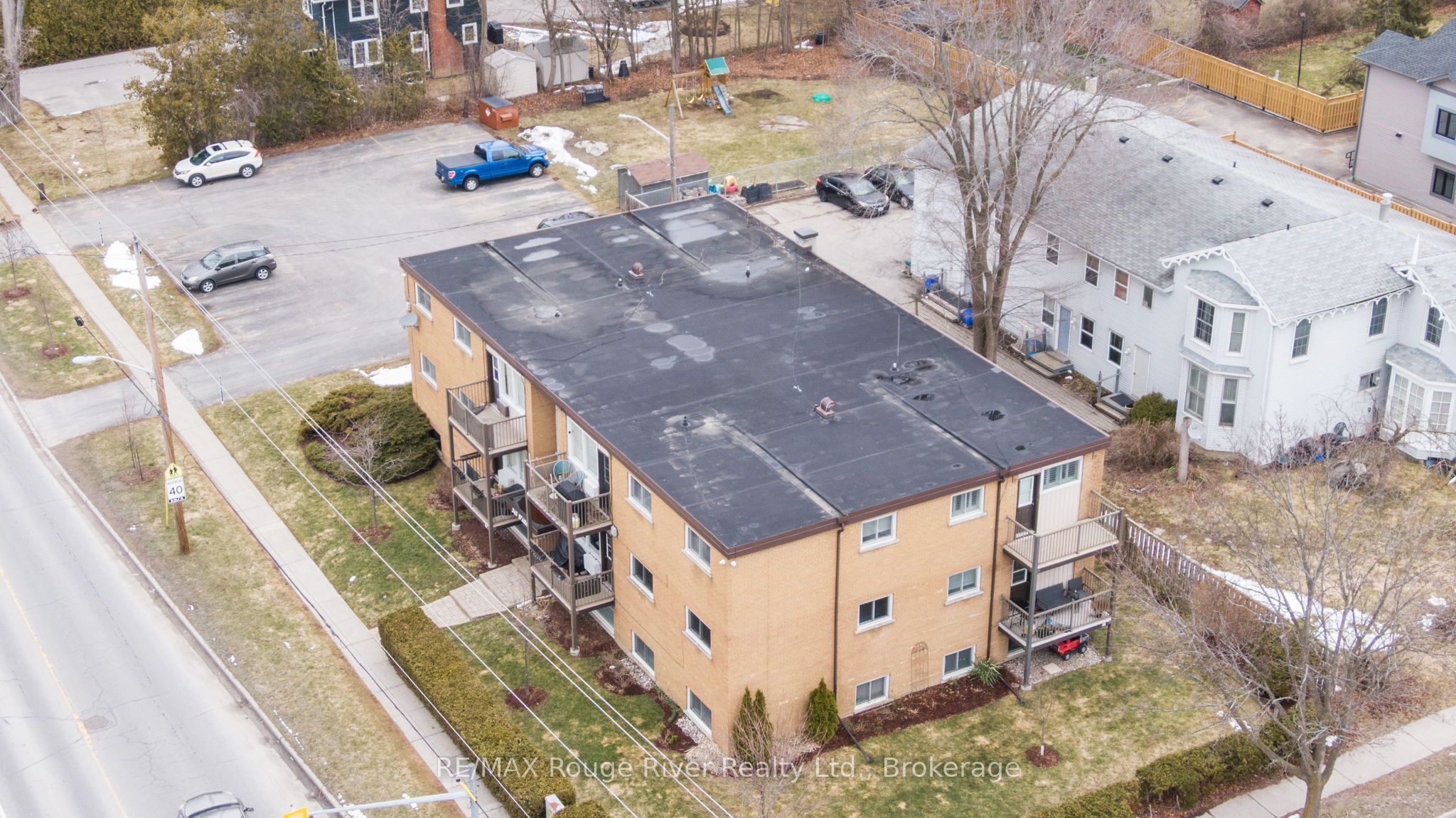 242 Darcy Street 11, Cobourg, ON K9A 4A3 photo 3