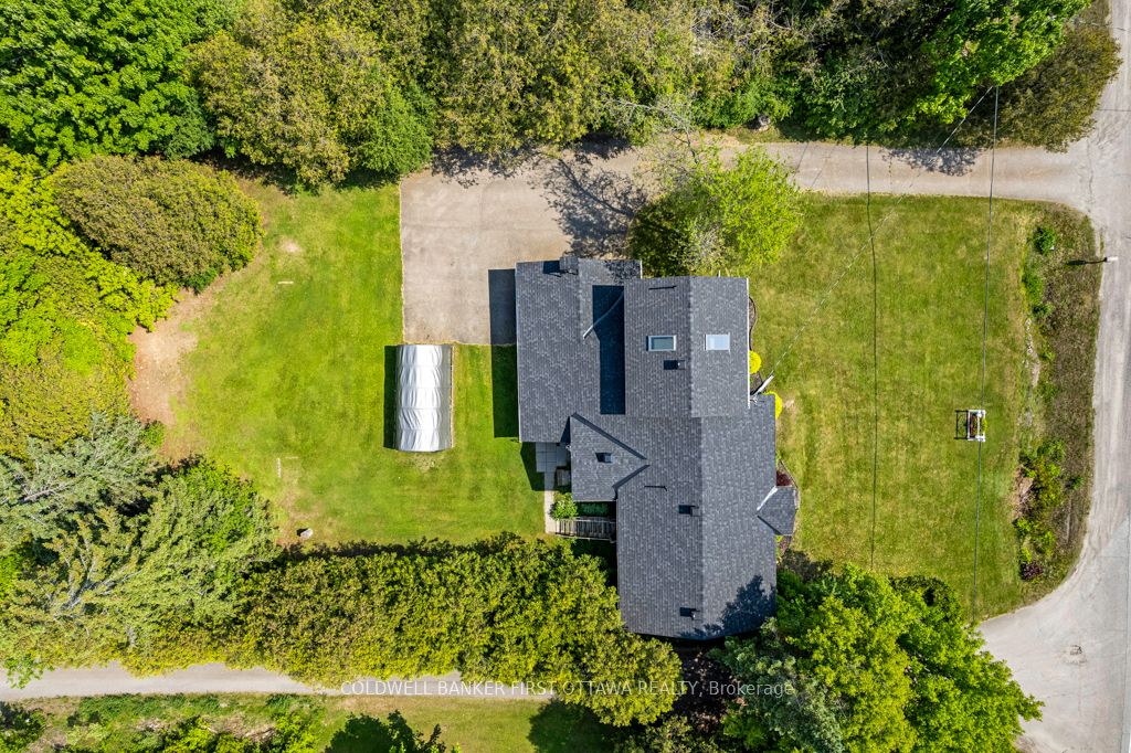 352 Highway 15 N/A, Rideau Lakes, ON K7A 0E5 photo 4
