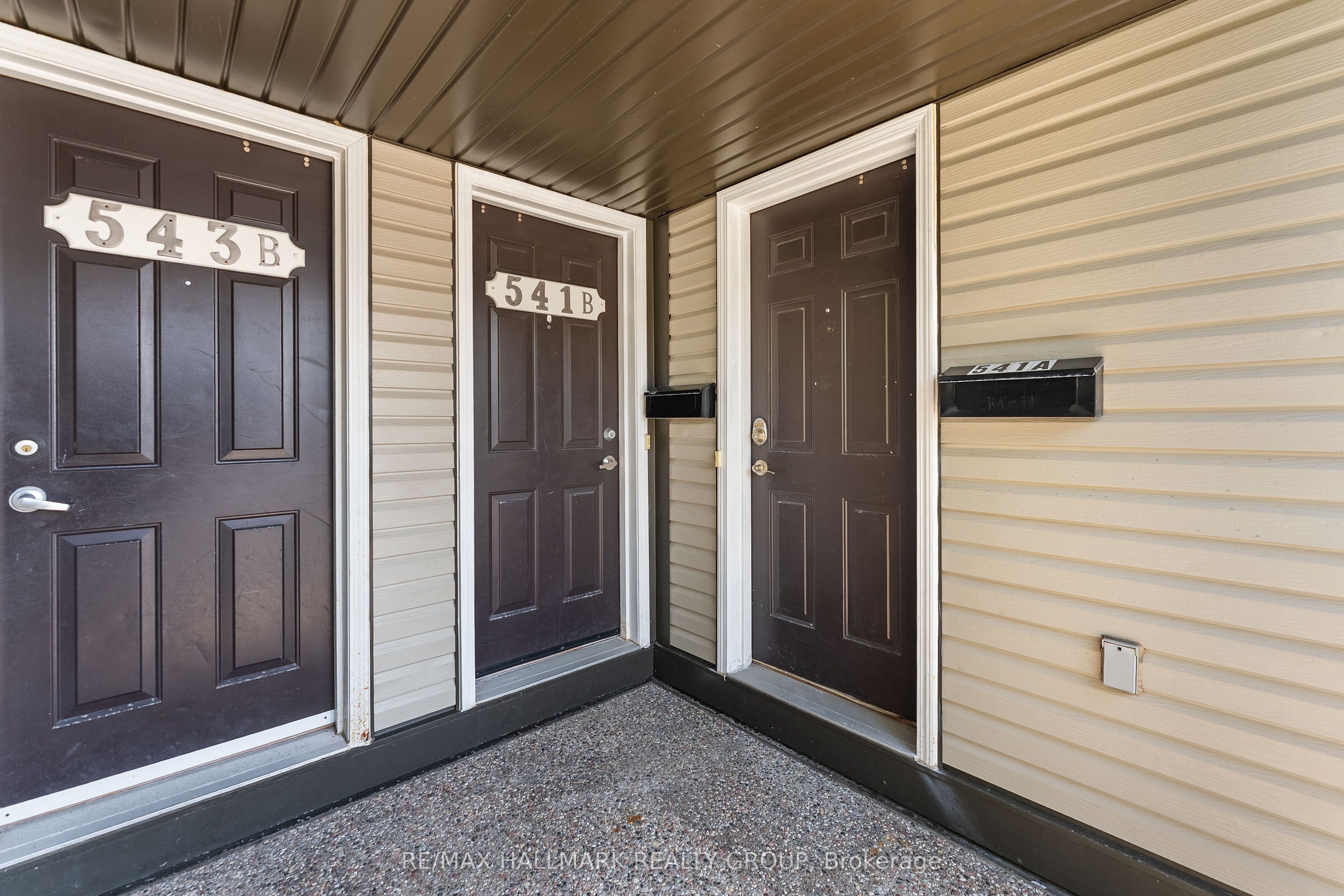541 Chapman Mills Drive A, Barrhaven, ON K2J 5T2 photo 3