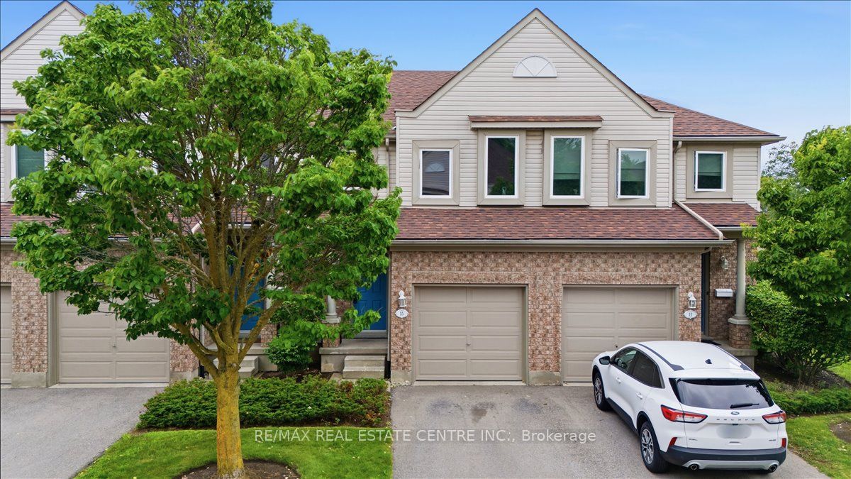 15 Roehampton Crescent, Guelph, ON N1L 1M9 photo 2