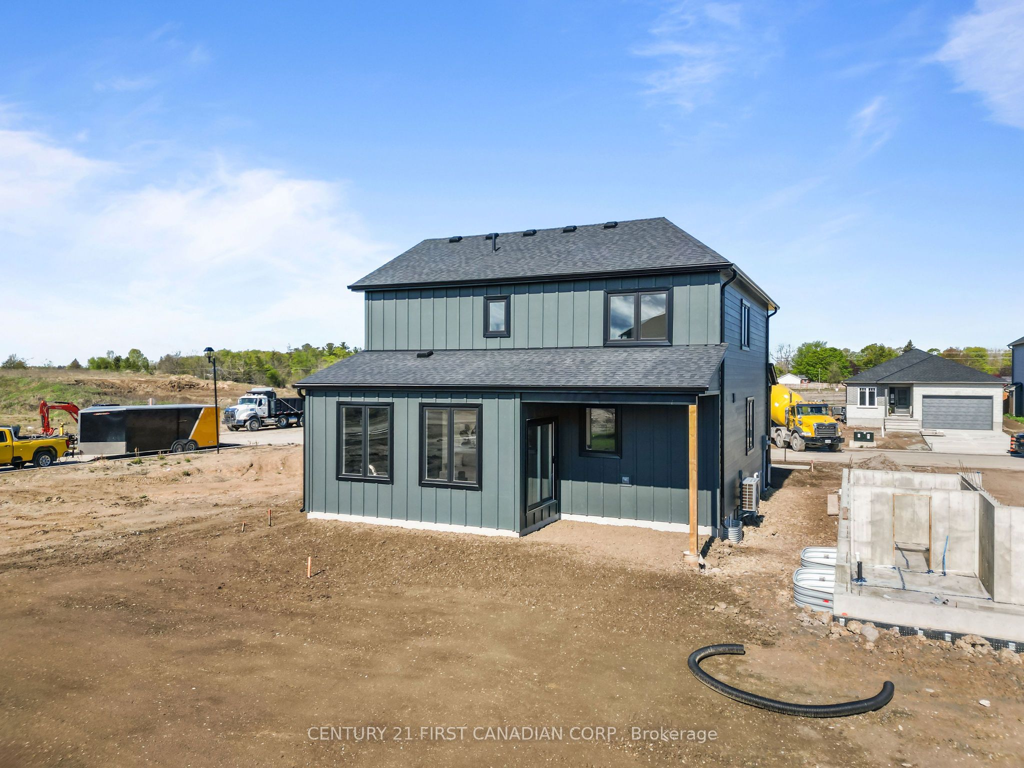 30 Sheldabren Street, North Middlesex, ON N0M 1A0 photo 3