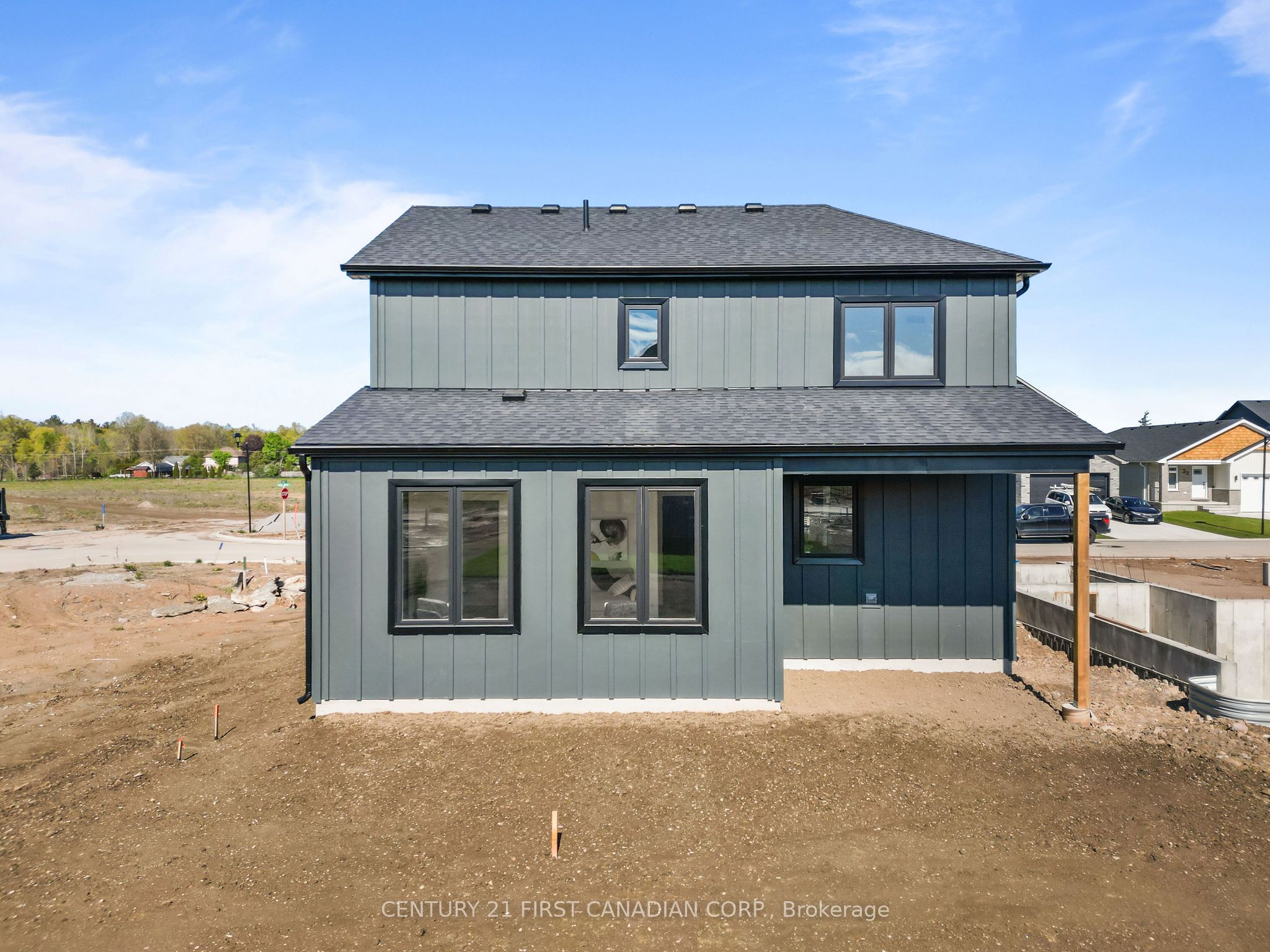 30 Sheldabren Street, North Middlesex, ON N0M 1A0 photo 4