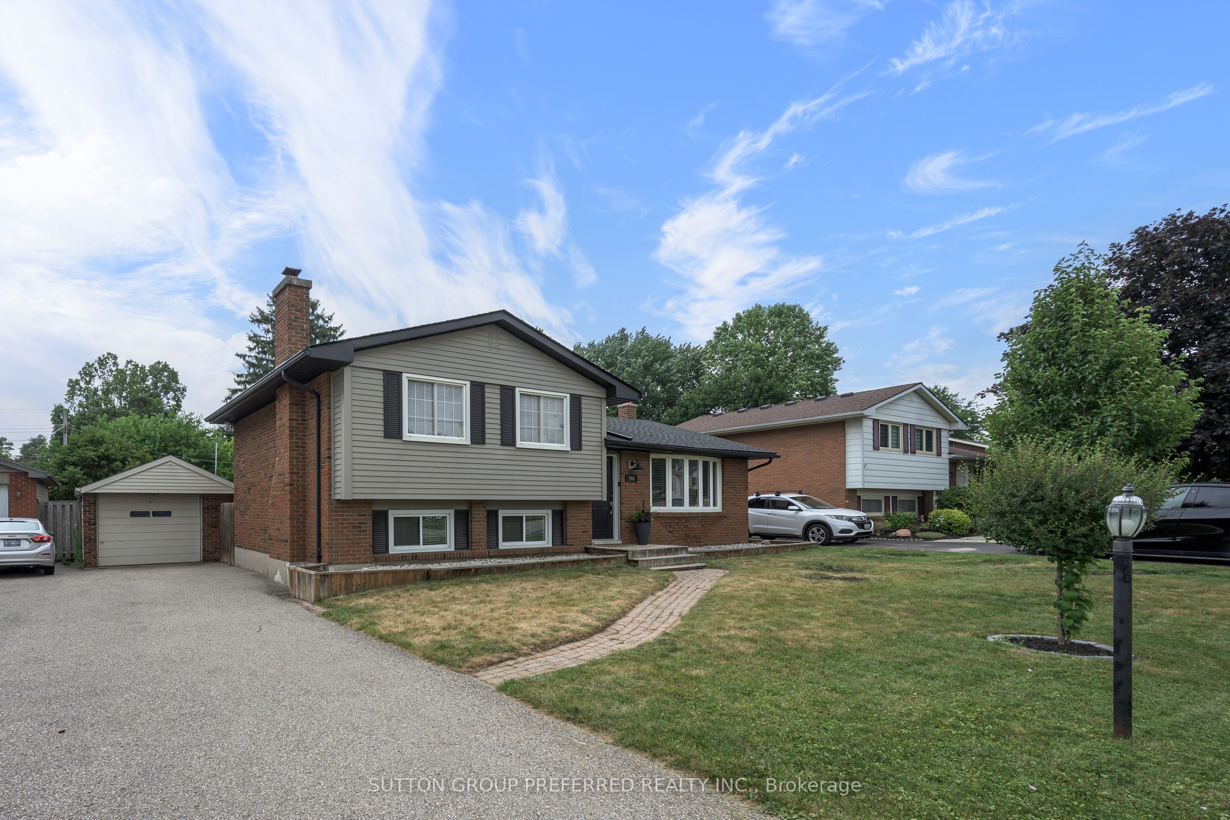 240 Byron Avenue, Thames Centre, ON N0L 1G3 photo 3