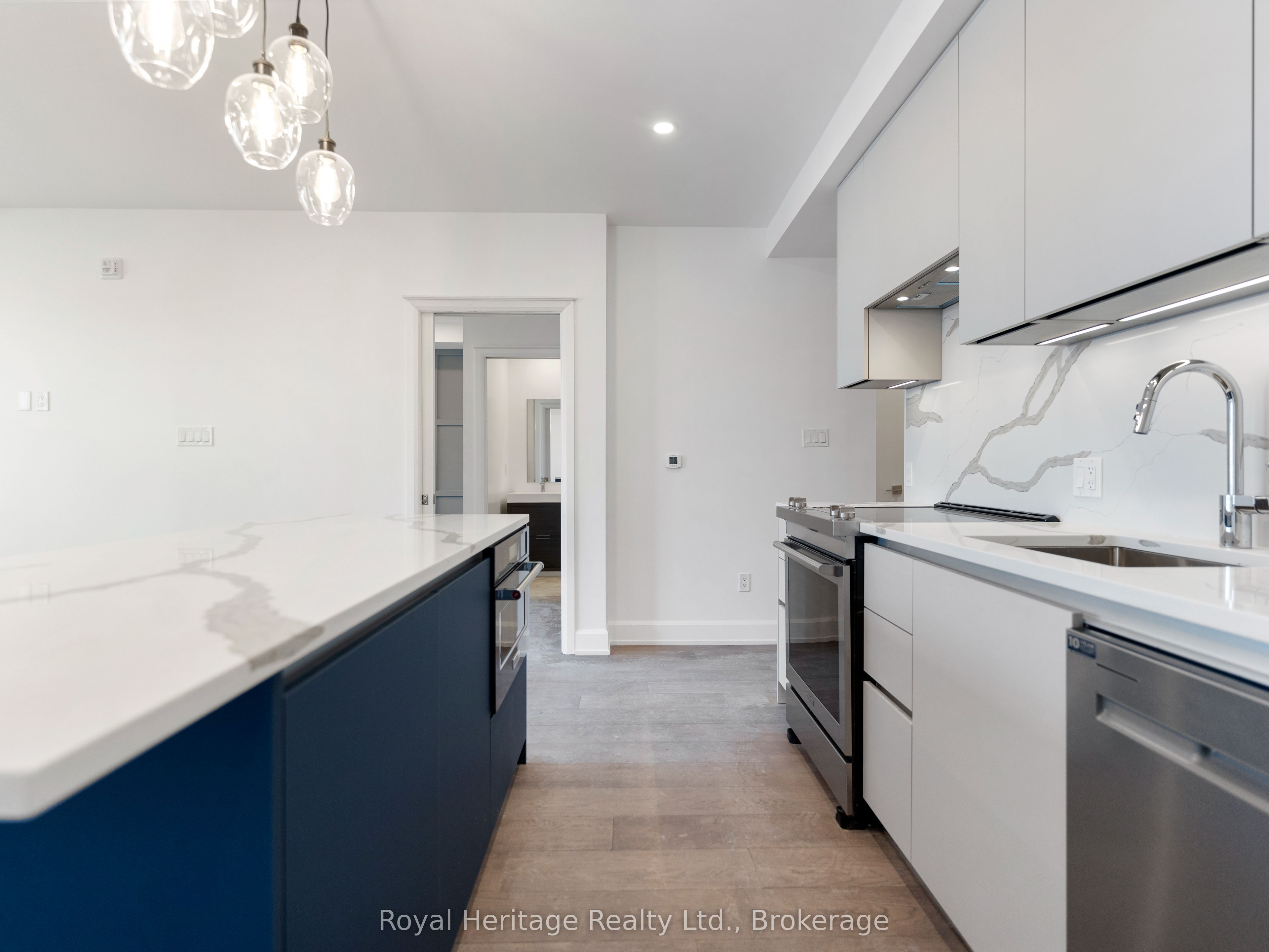 195 Hunter Street E 407, Peterborough, ON K9H 0K6 photo 4