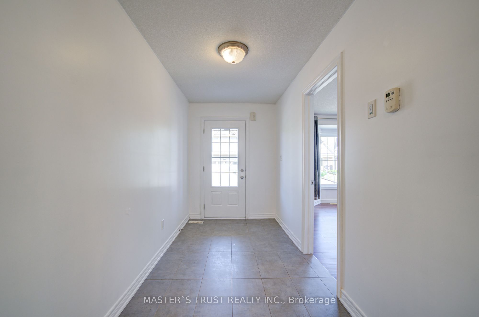 569 Grange Way, Peterborough, ON N1E 7C9 photo 2