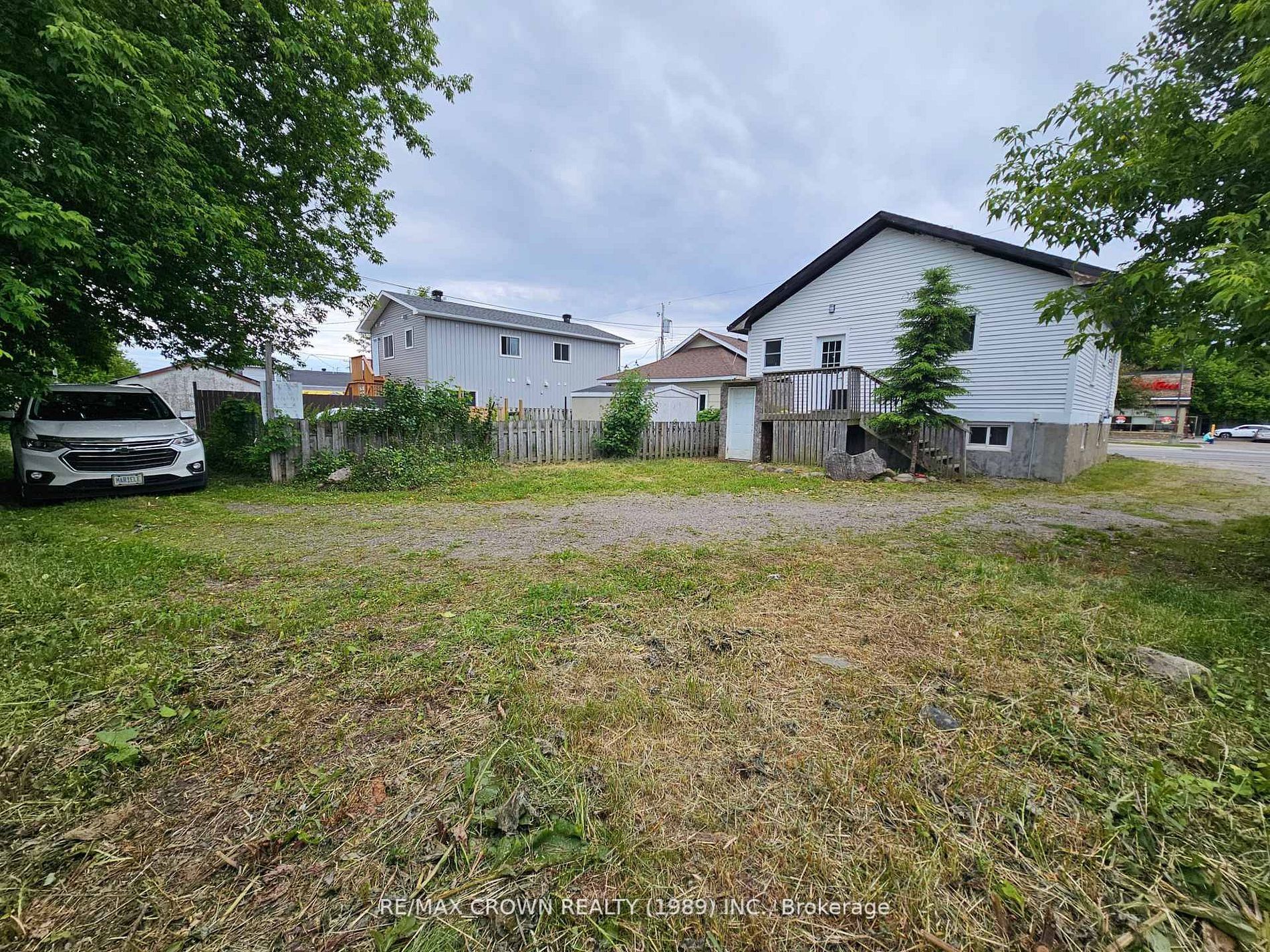 28 Lakeshore Drive, North Bay, ON P1A 2A2 photo 4