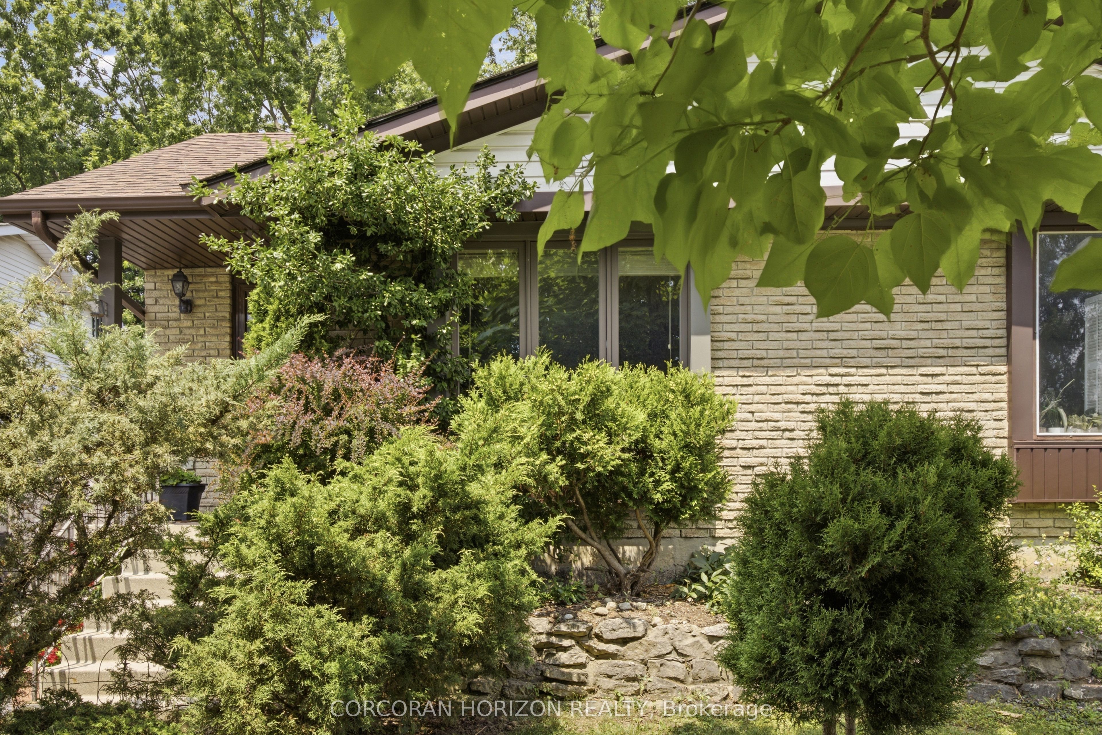 90 Halifax Drive, Kitchener, ON N2B 3K7 photo 3