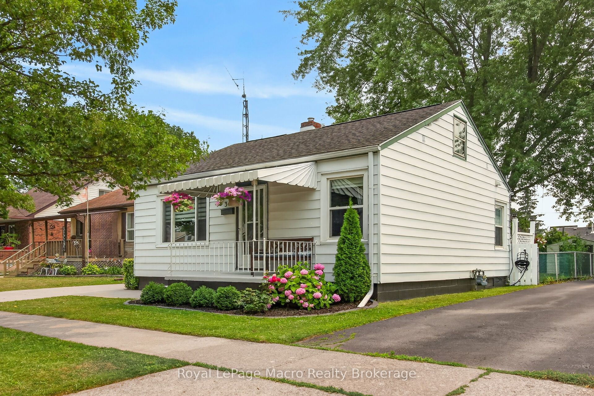 309 Commando Street, Welland, ON L3B 4T2 photo 4