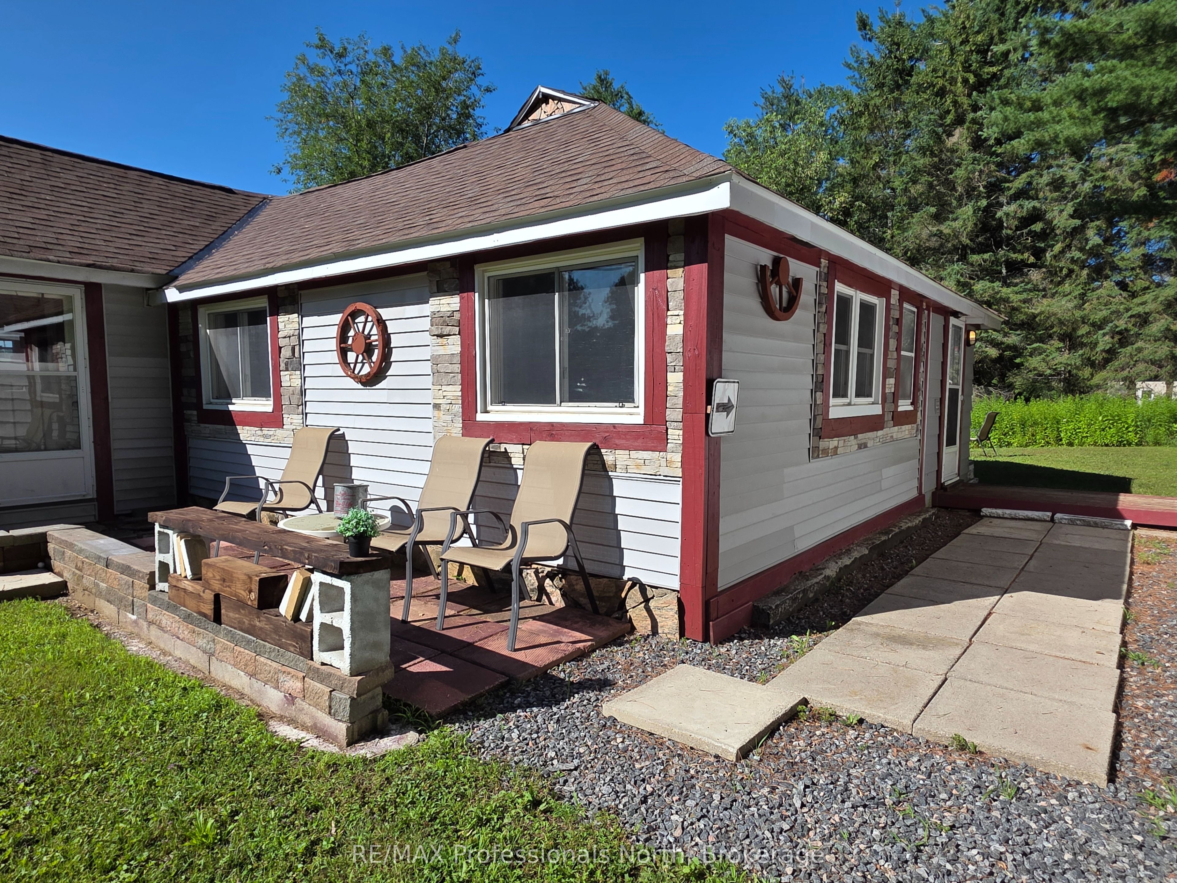 1007 West Road, Minden Hills, ON K0M 2K0 photo 4