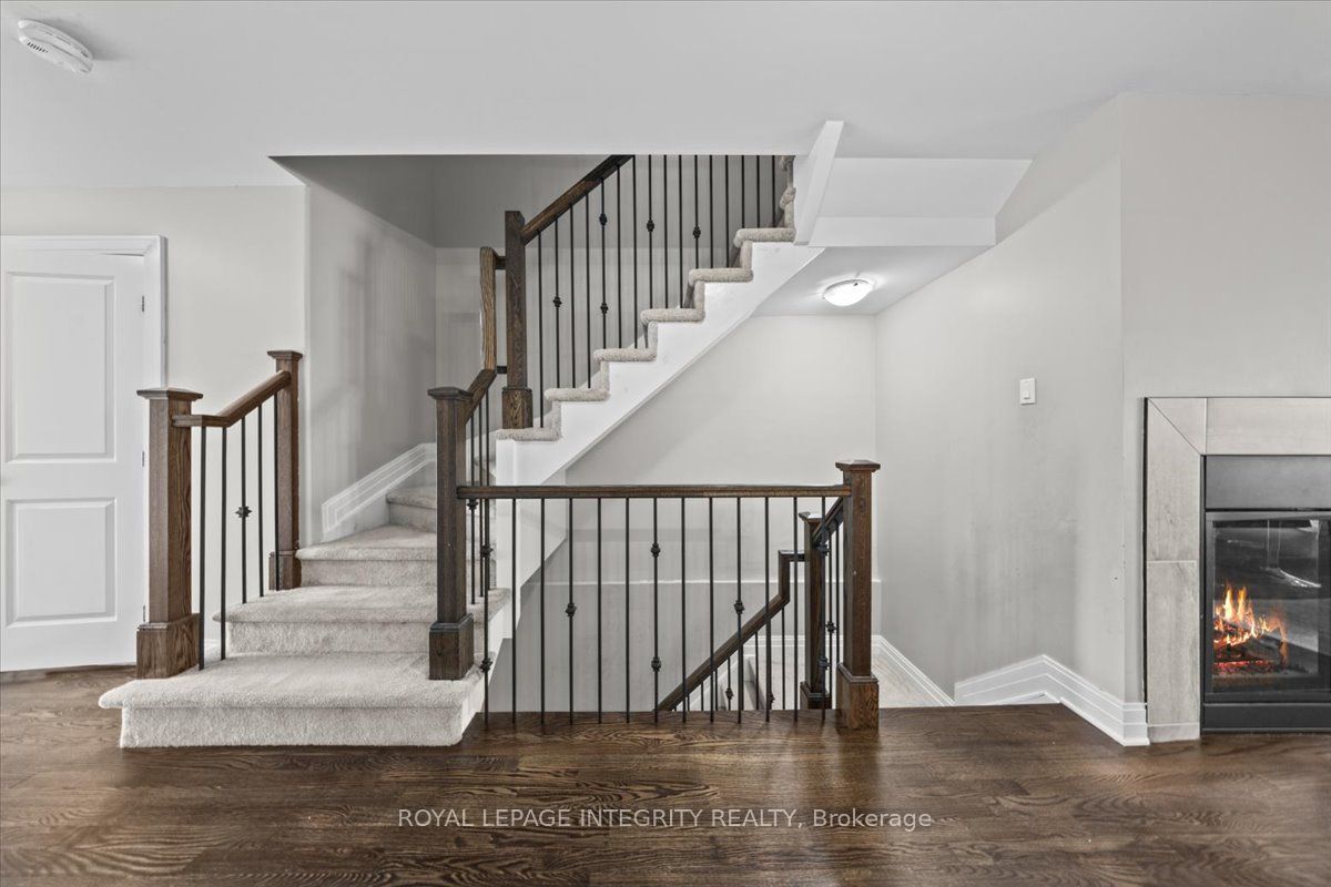 154 Woodhurst Crescent, Stittsville - Munster - Richmond, ON K2S 0T5 photo 3