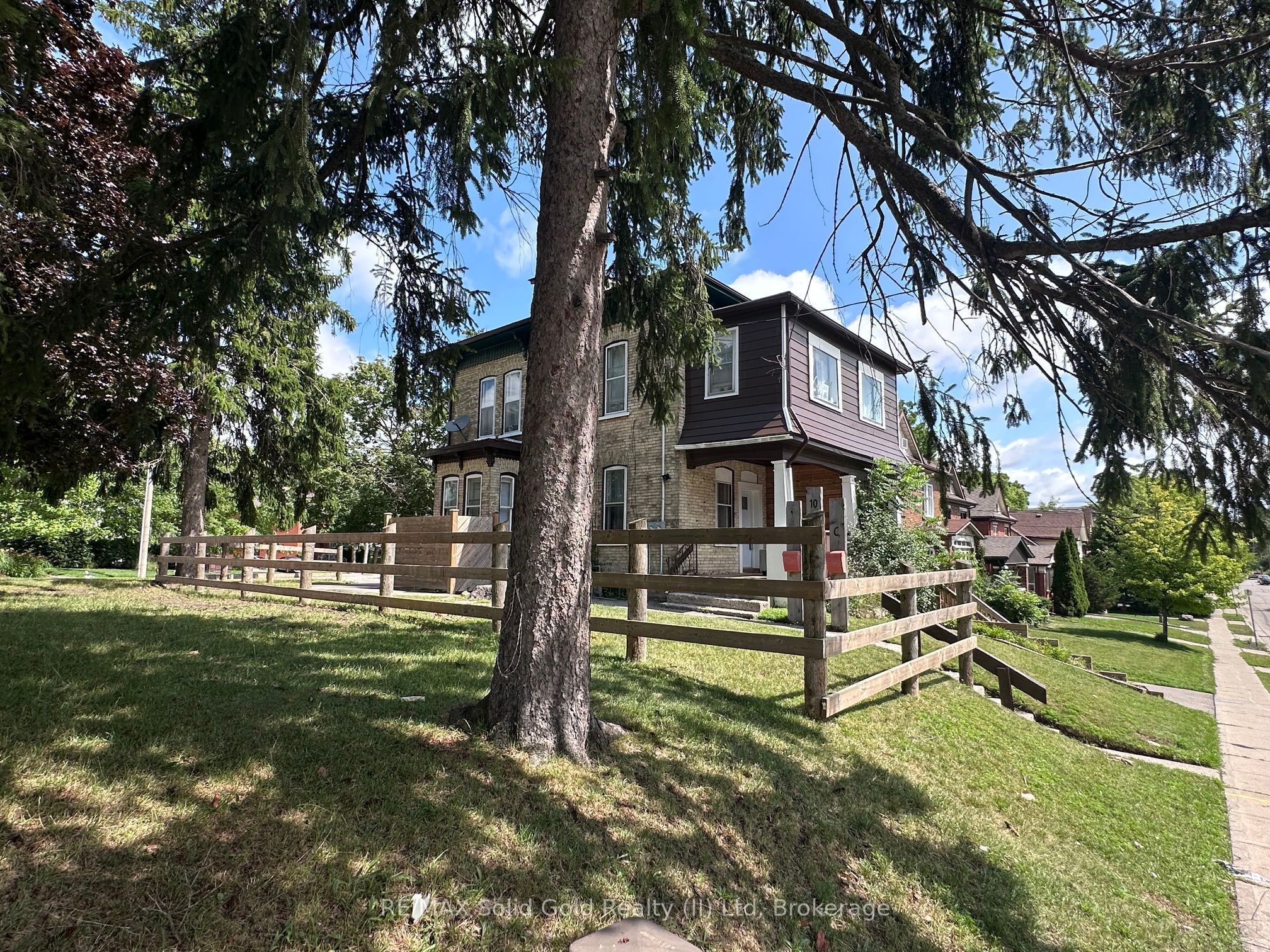 10 Shanley Street, Kitchener, ON N2H 5N8 photo 3