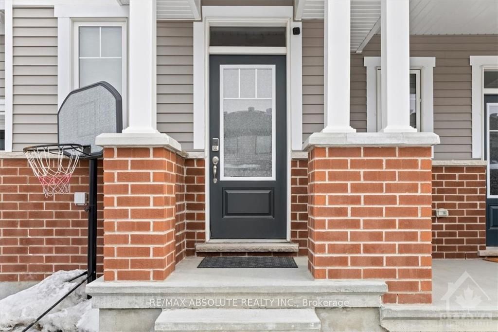 235 BILLRIAN Crescent, Stittsville - Munster - Richmond, ON K2S 3A5 photo 2