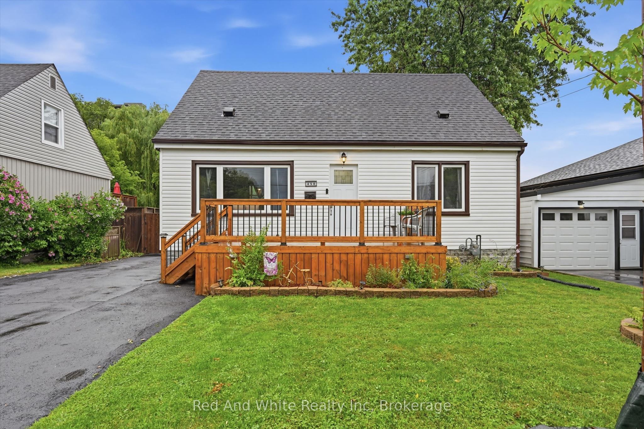 450 East 42nd Street, Hamilton, ON L8T 3B3