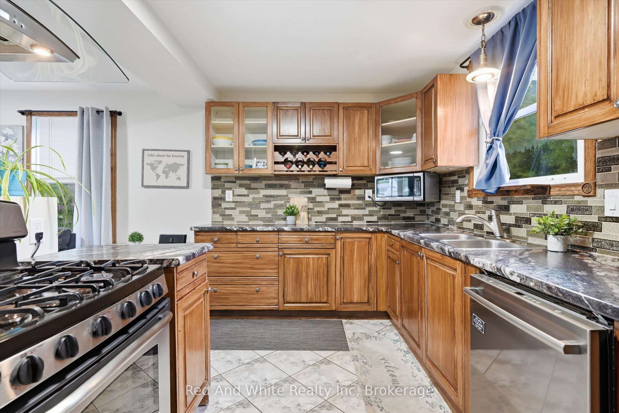 450 East 42nd Street, Hamilton, ON L8T 3B3 photo 3