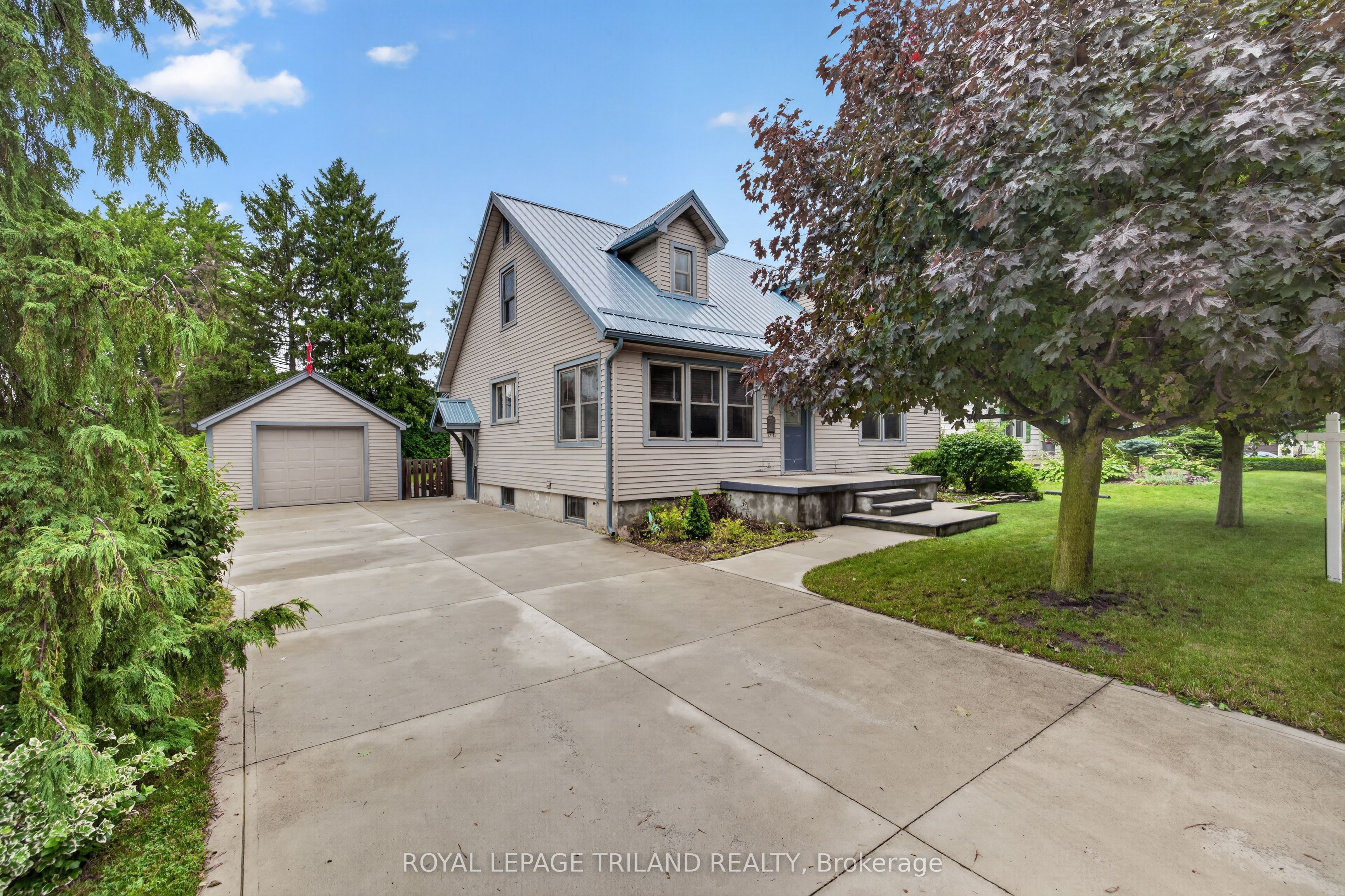 11 Maple Street E, Aylmer, ON N5H 1B6 photo 4