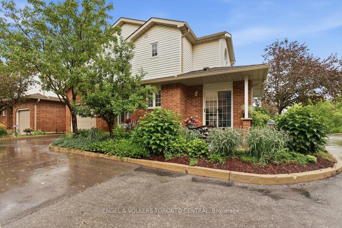 229 Baker Street 16, Waterloo, ON N2T 2R4 photo 5