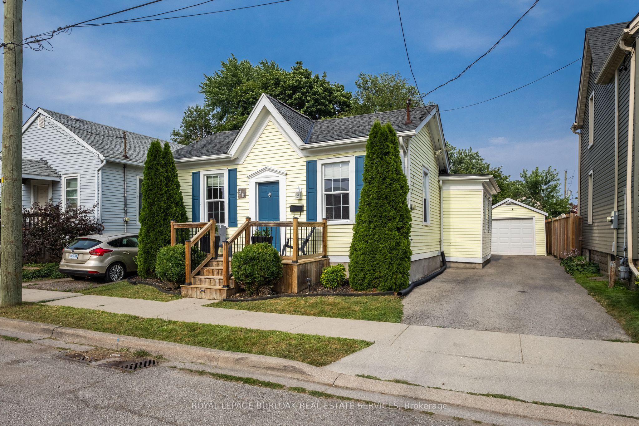 36 Woodland Avenue, St. Catharines, ON L2R 5A2