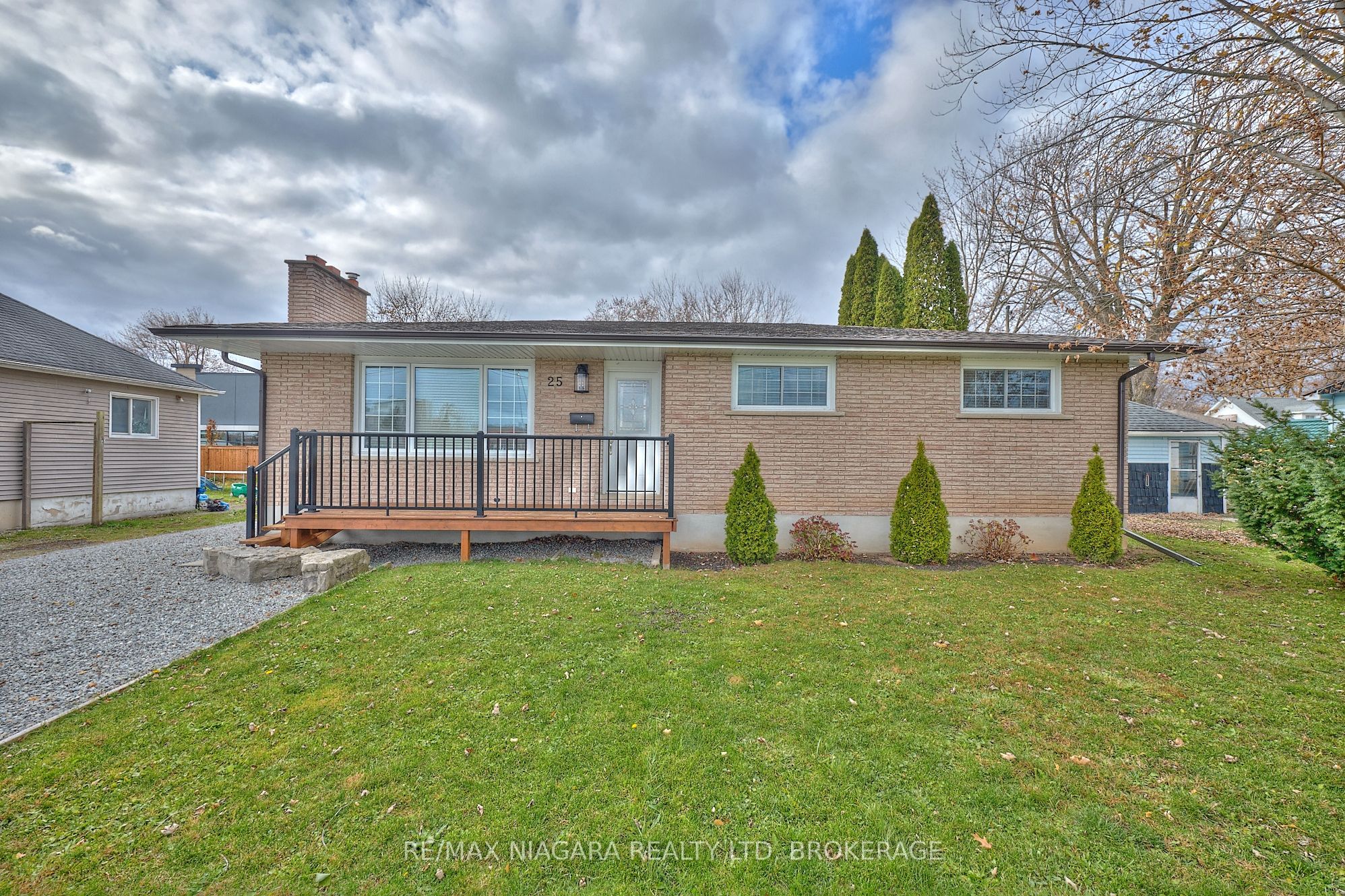 25 Rice Road, Welland, ON L3C 2V4 photo 4