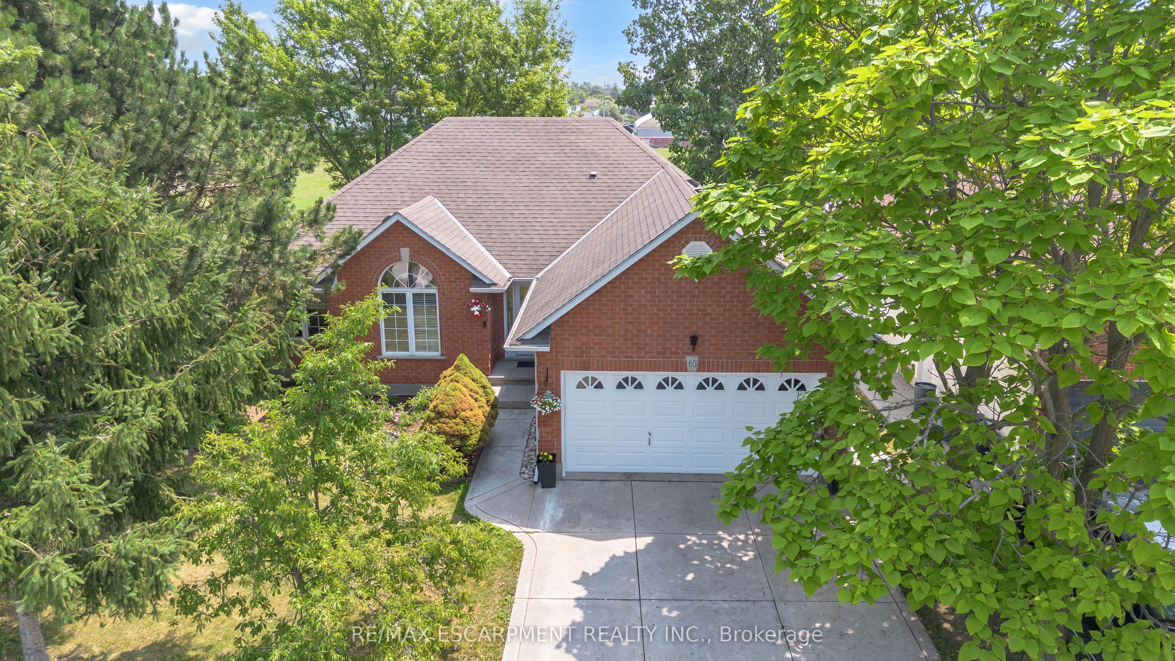 65 Thistlemoor Drive, Haldimand, ON N3W 2K5