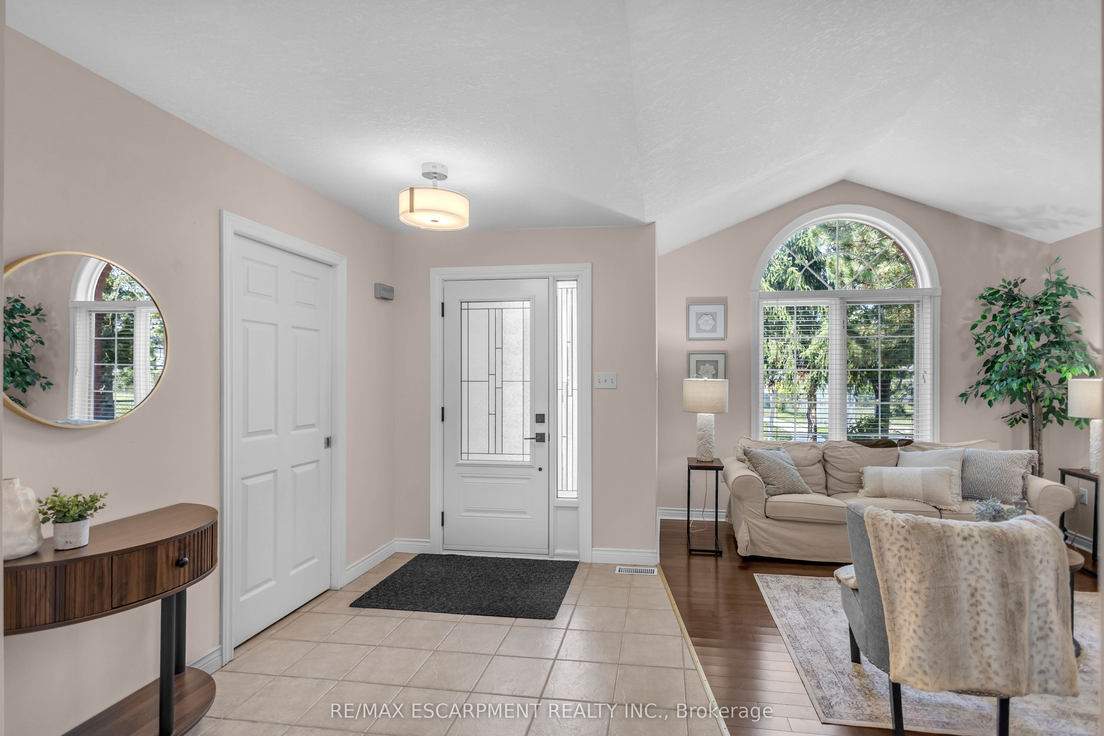 65 Thistlemoor Drive, Haldimand, ON N3W 2K5 photo 5