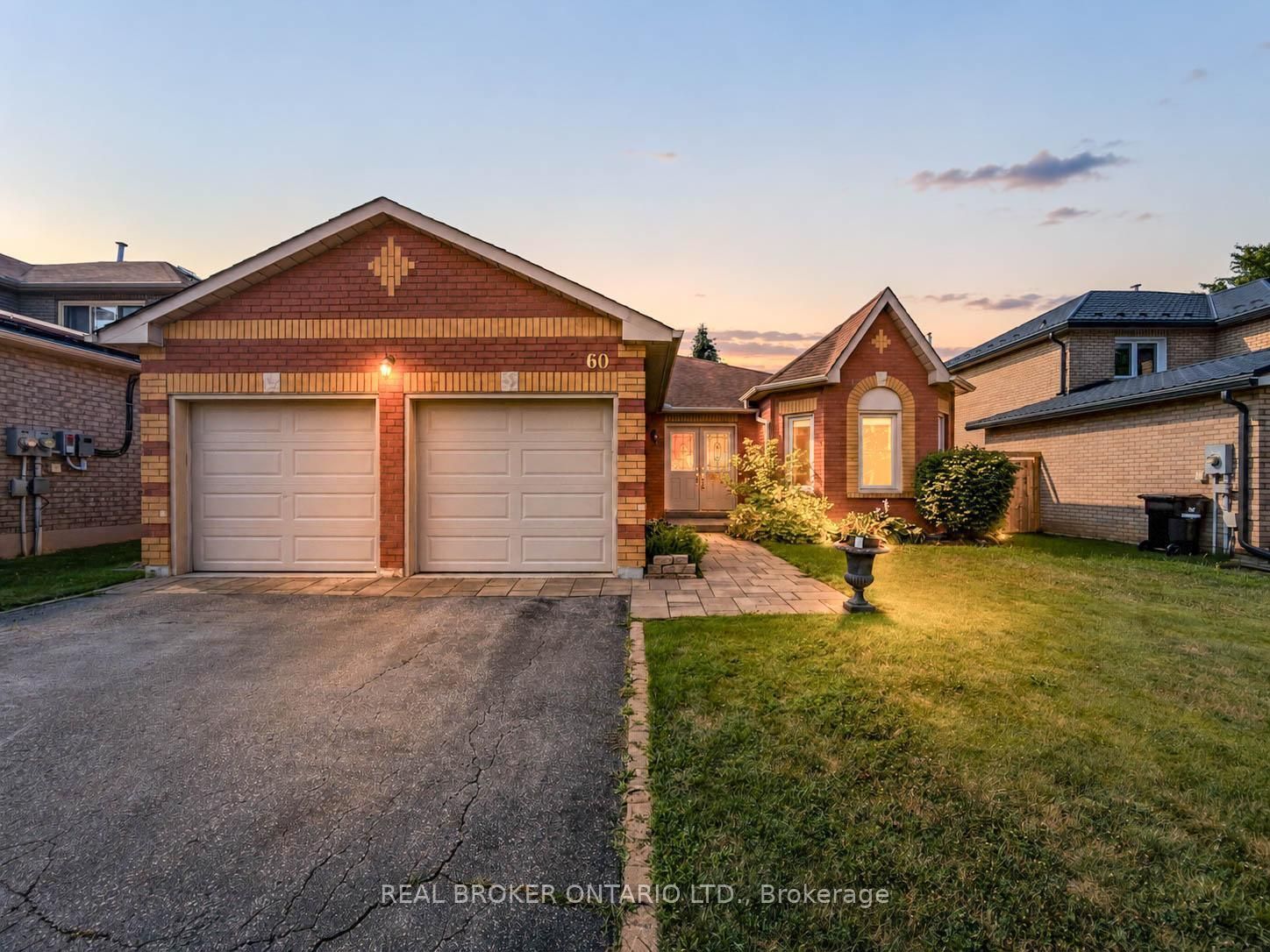 60 Attwood Drive, Cambridge, ON N1T 1L4 photo 2