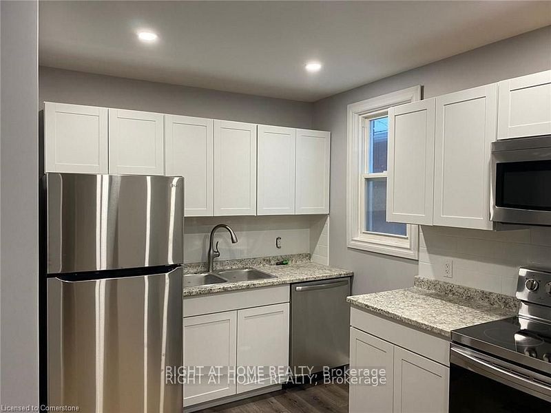 84 Ewen Road, Hamilton, ON L8S 3C5 photo 5
