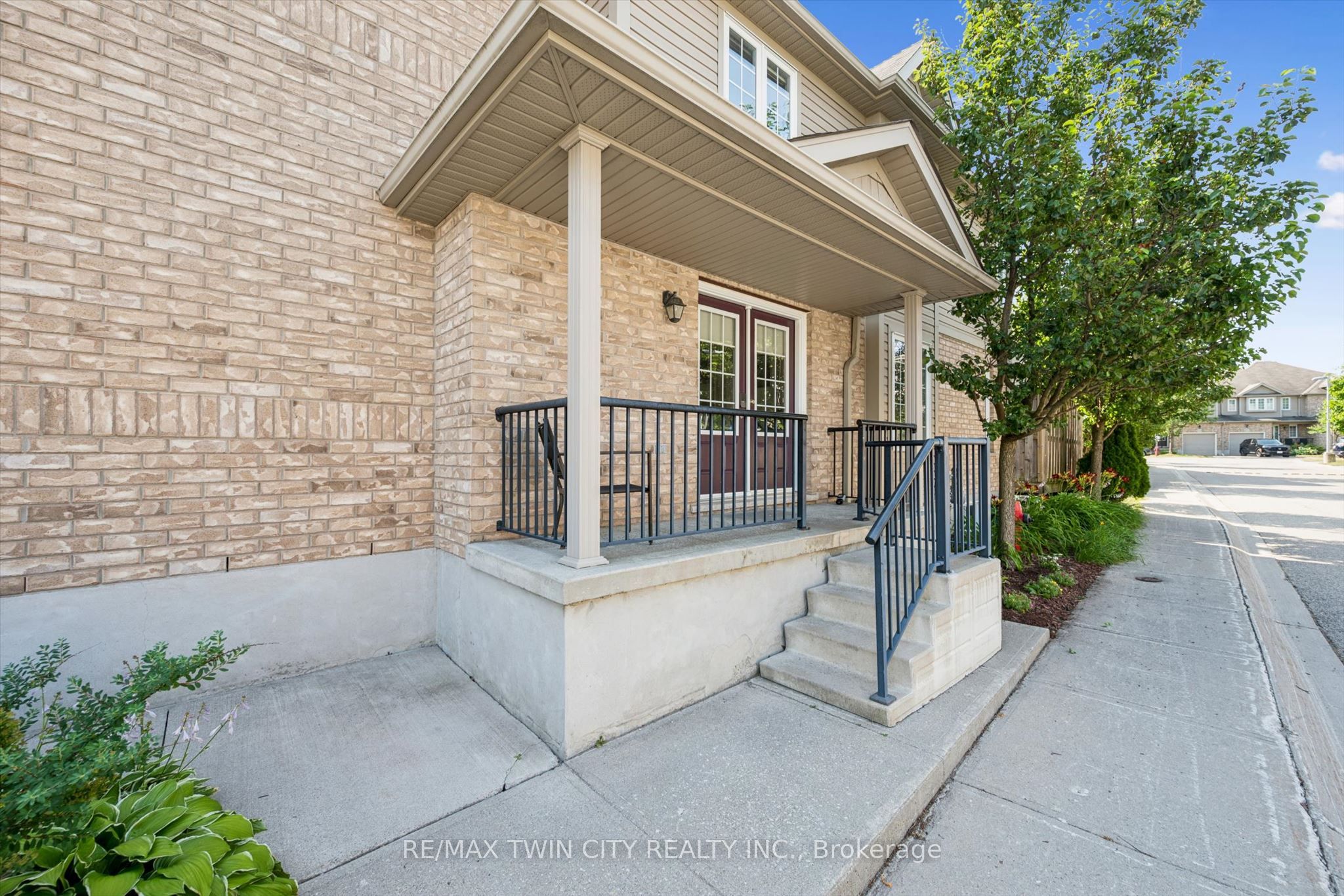 555 Chablis Drive 36, Waterloo, ON N2T 0A5 photo 5