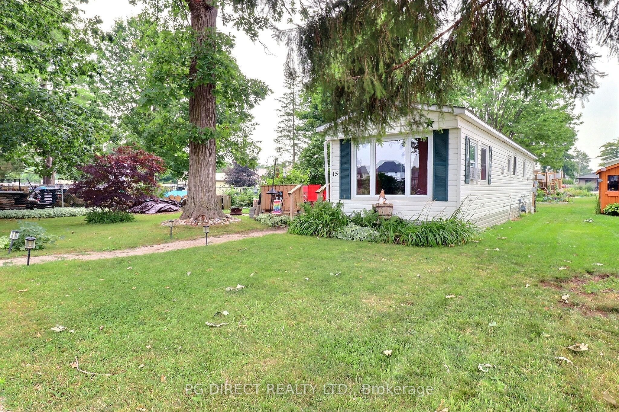 200 Agnes Street 15, Thames Centre, ON N0M 1P0 photo 2