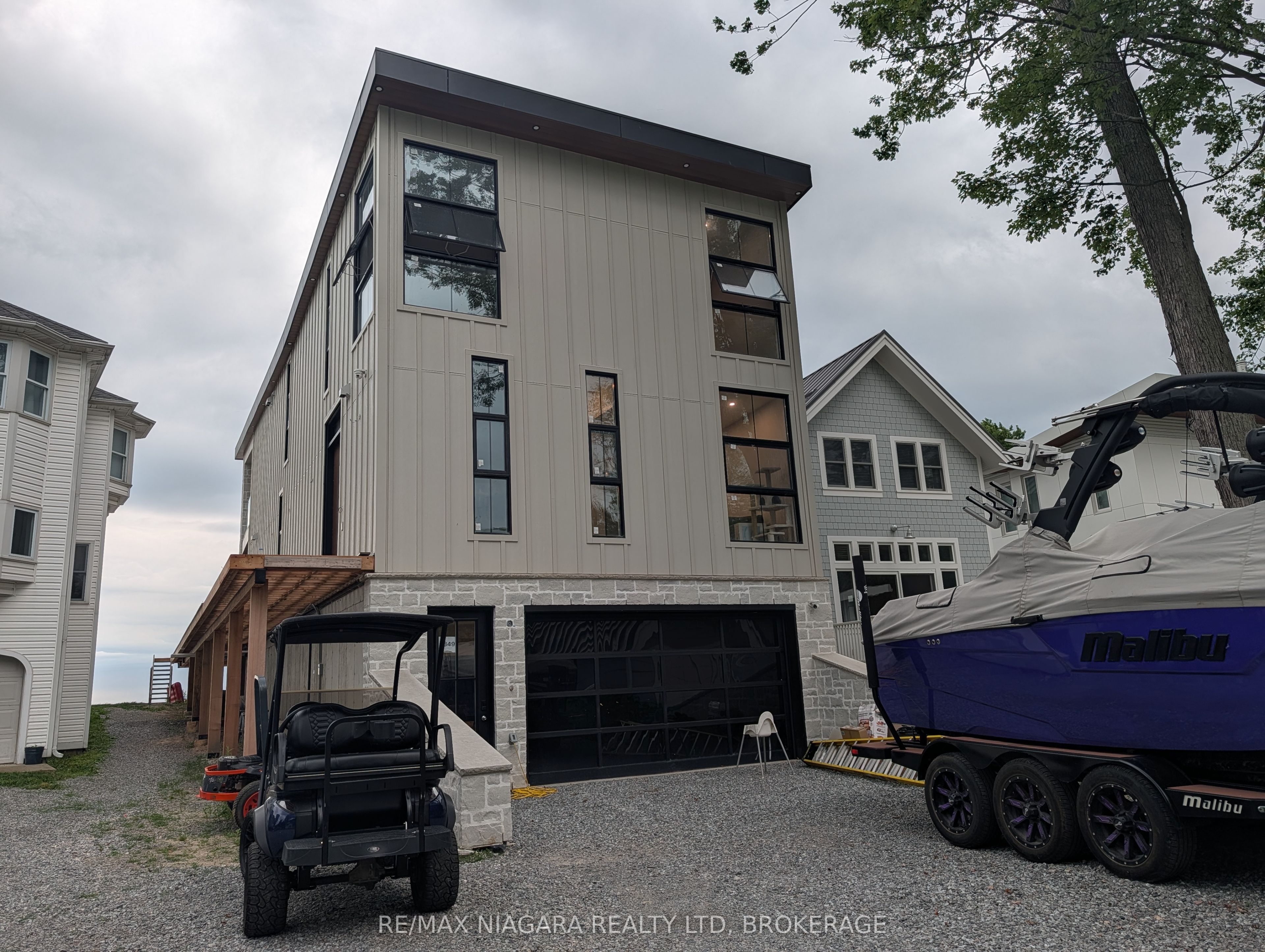 4349 Erie Road, Fort Erie, ON L0S 1B0 photo 3