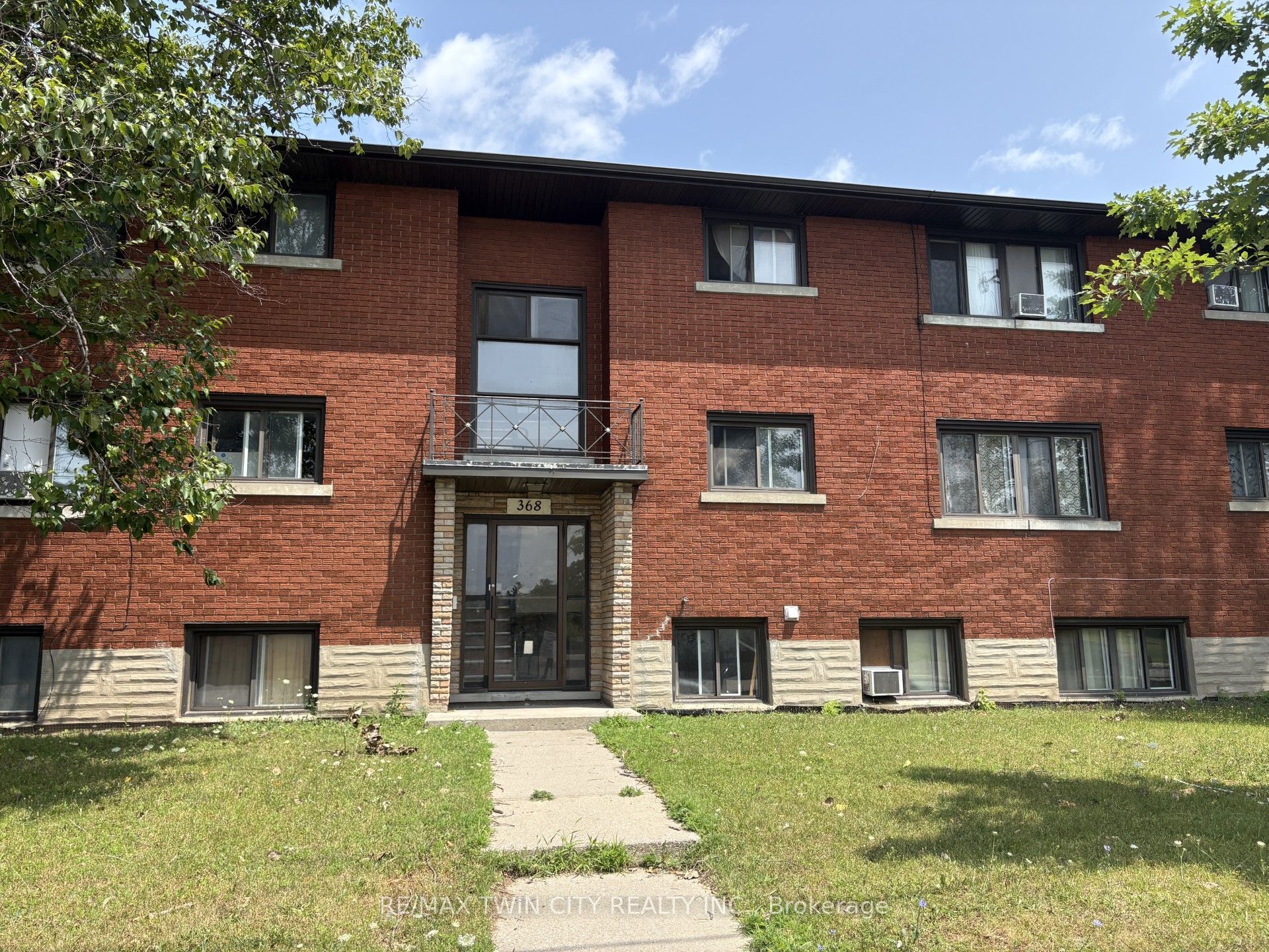 368 Weber Street W, Kitchener, ON N2H 4B2 photo 4